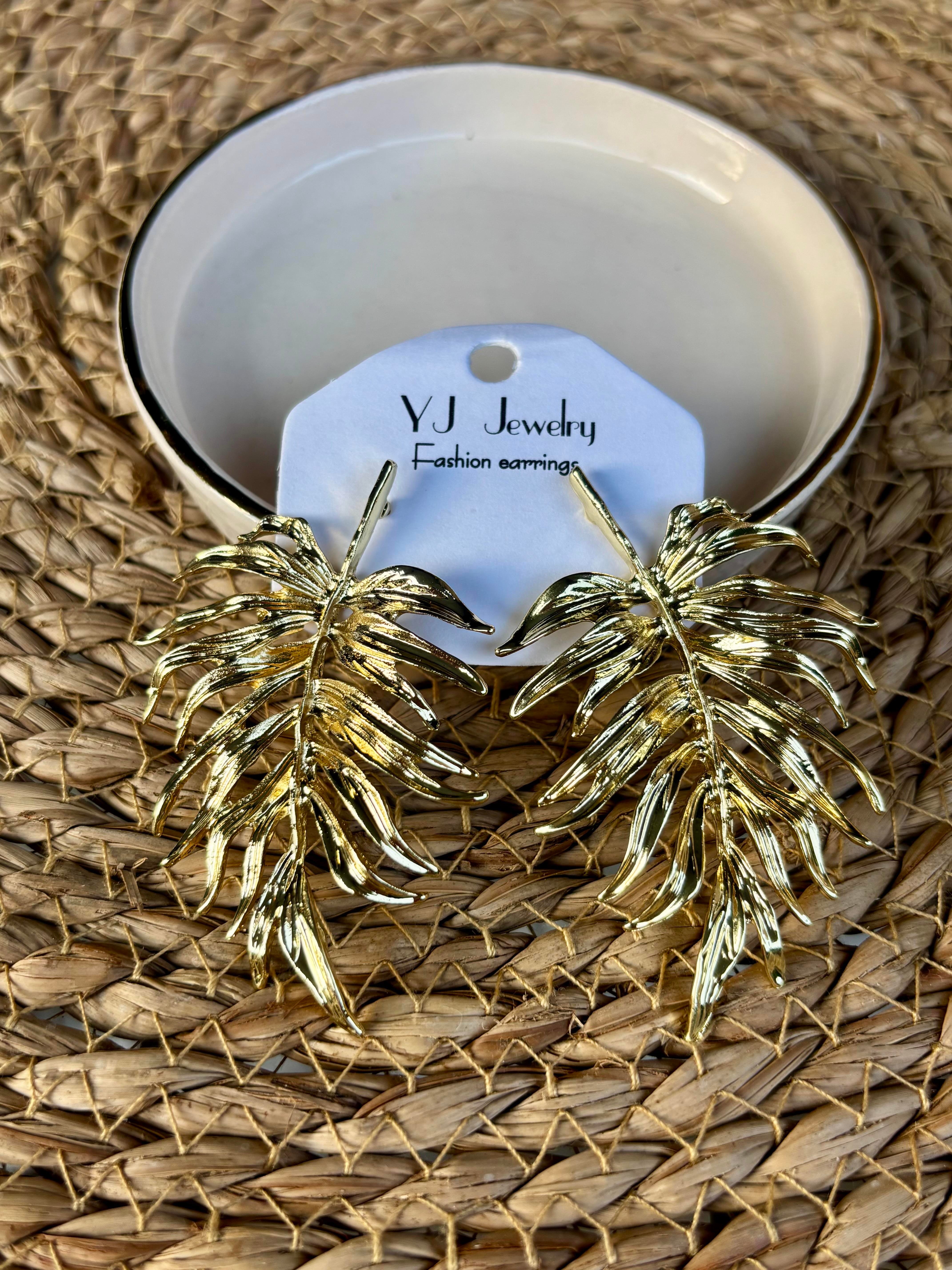 Gold Yaprak Küpe