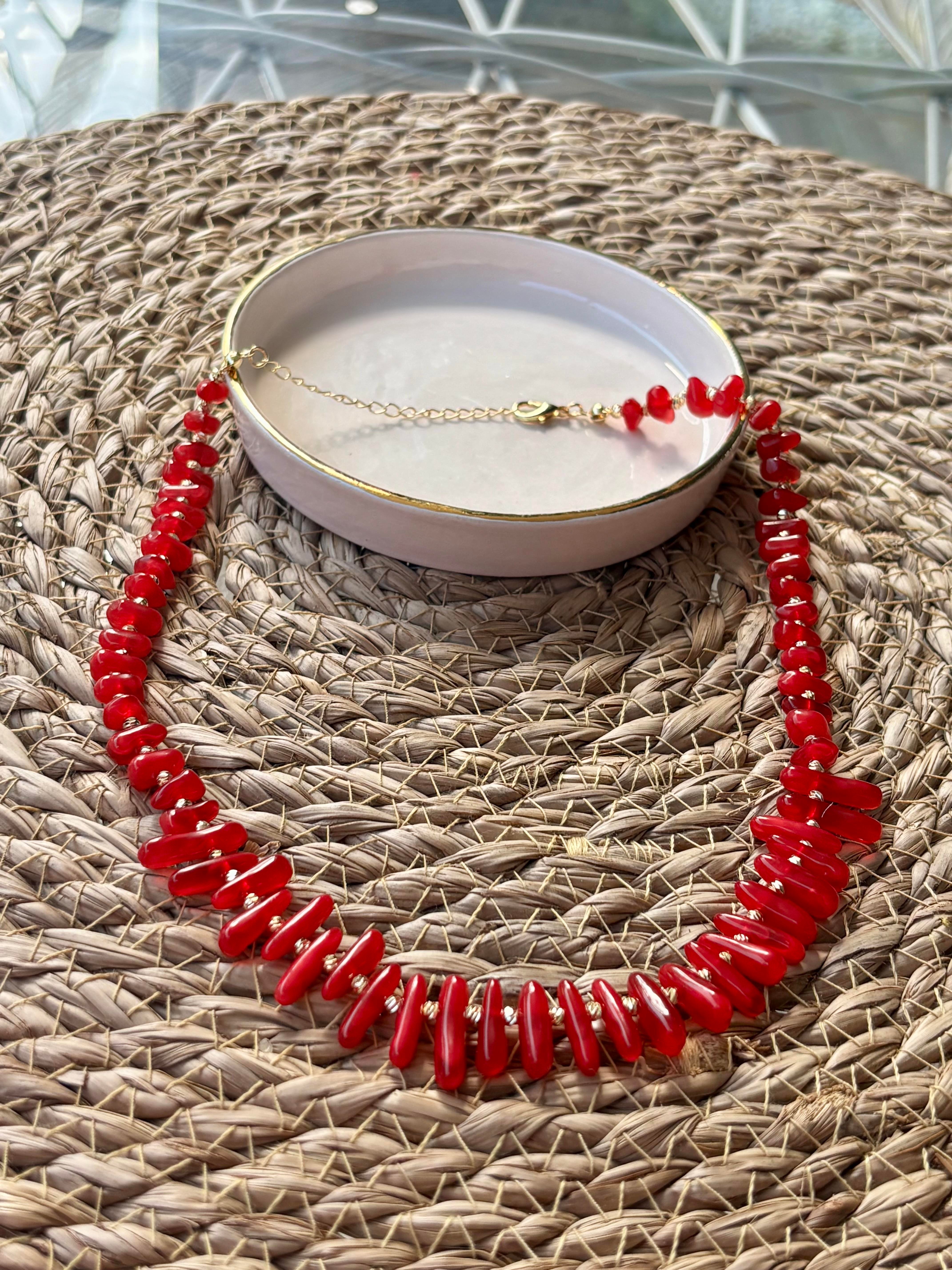 Kırmızı Boncuk Kolye