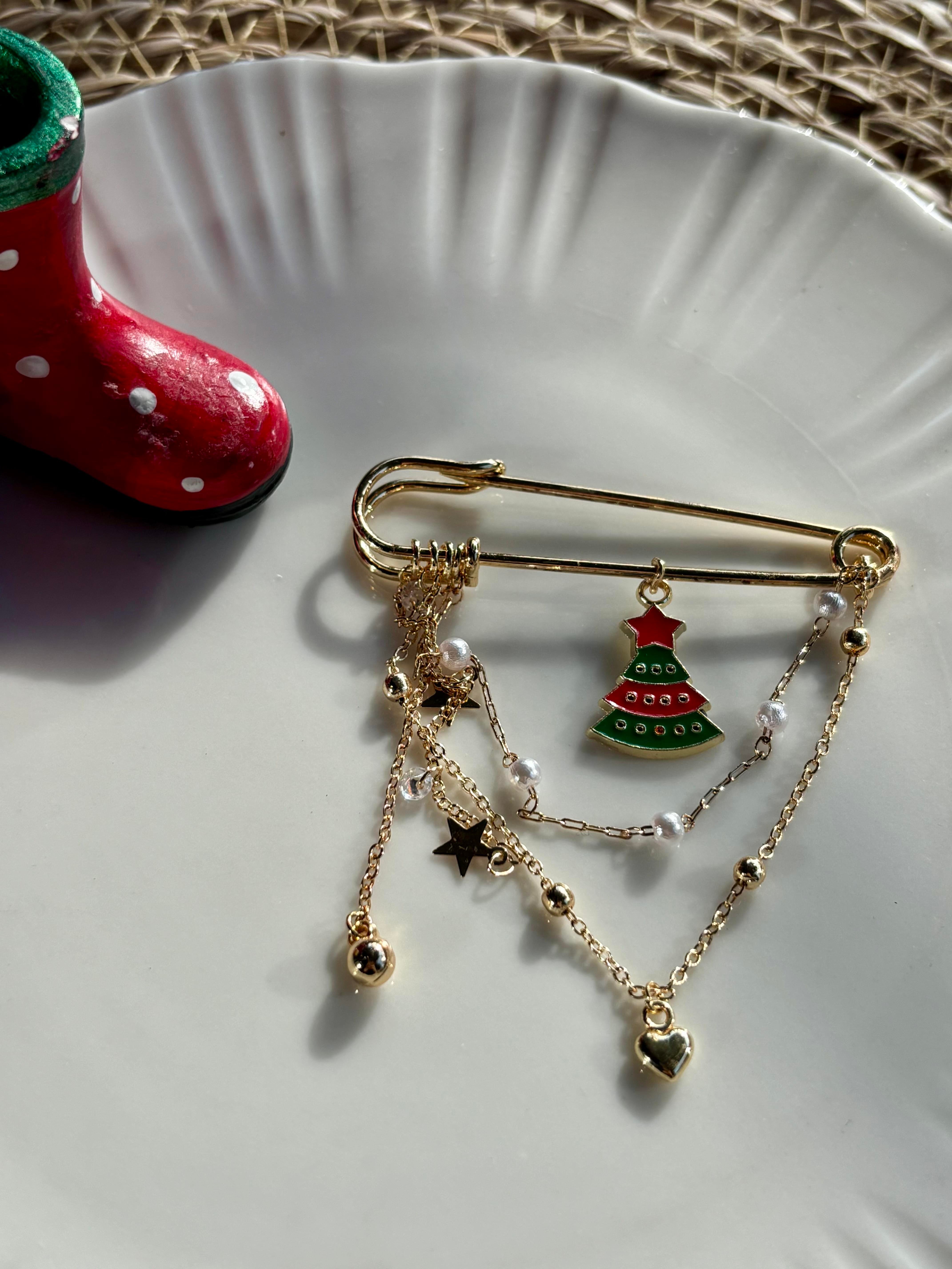 Sallantılı Noel Temalı Broş