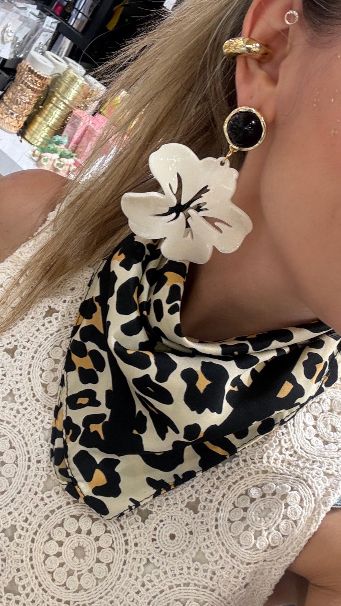 Siyah Leopar Desenli Fular