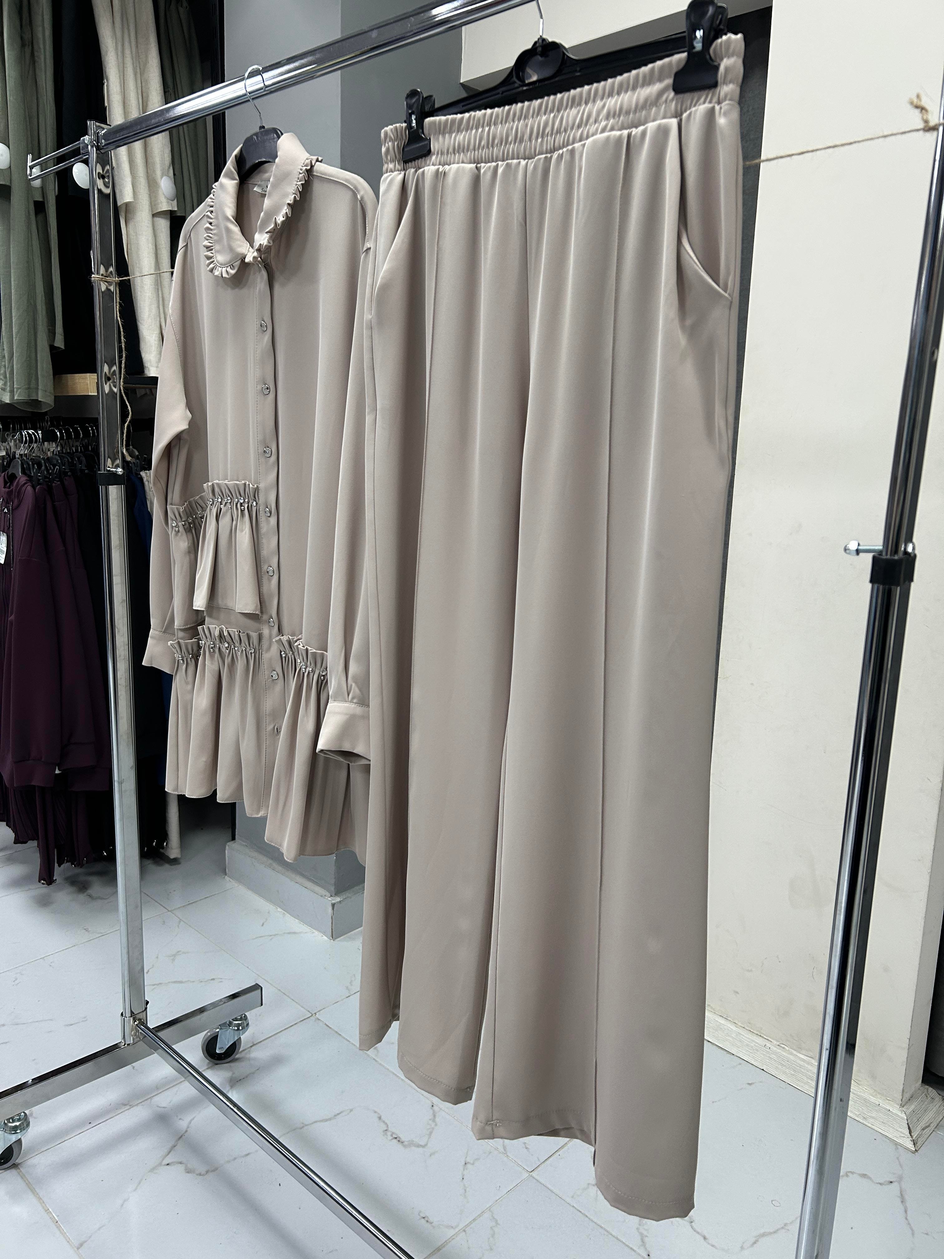 1302 STELLA STORE ÖN ETEK UCU FIRFIR VE TAŞ DETAYLI TAKIM - BEJ