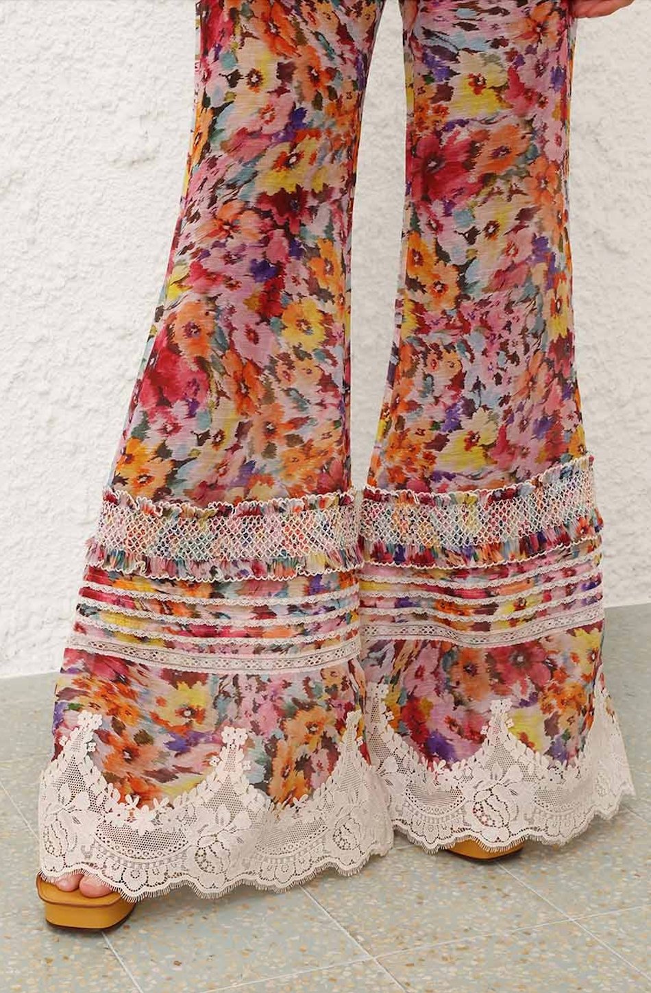 Premium Çok Renkli Çiçek Desenli Geniş Paça Pantolon