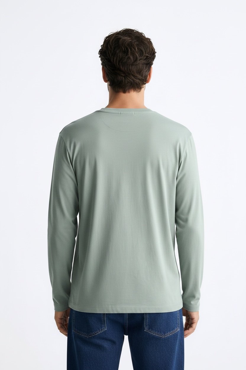 Noir Essential Long Sleeve Tee