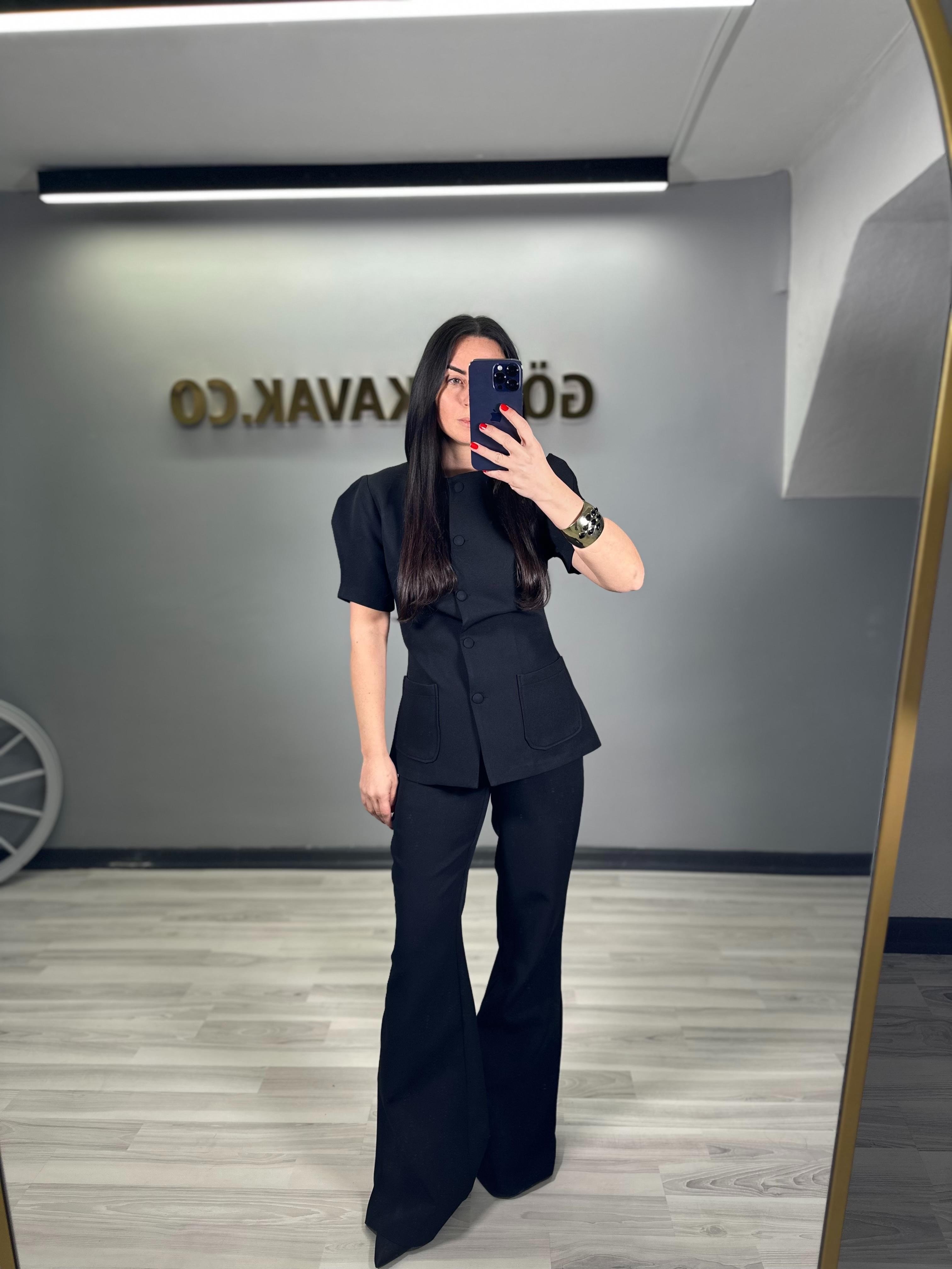 AURA SİYAH TAKIM