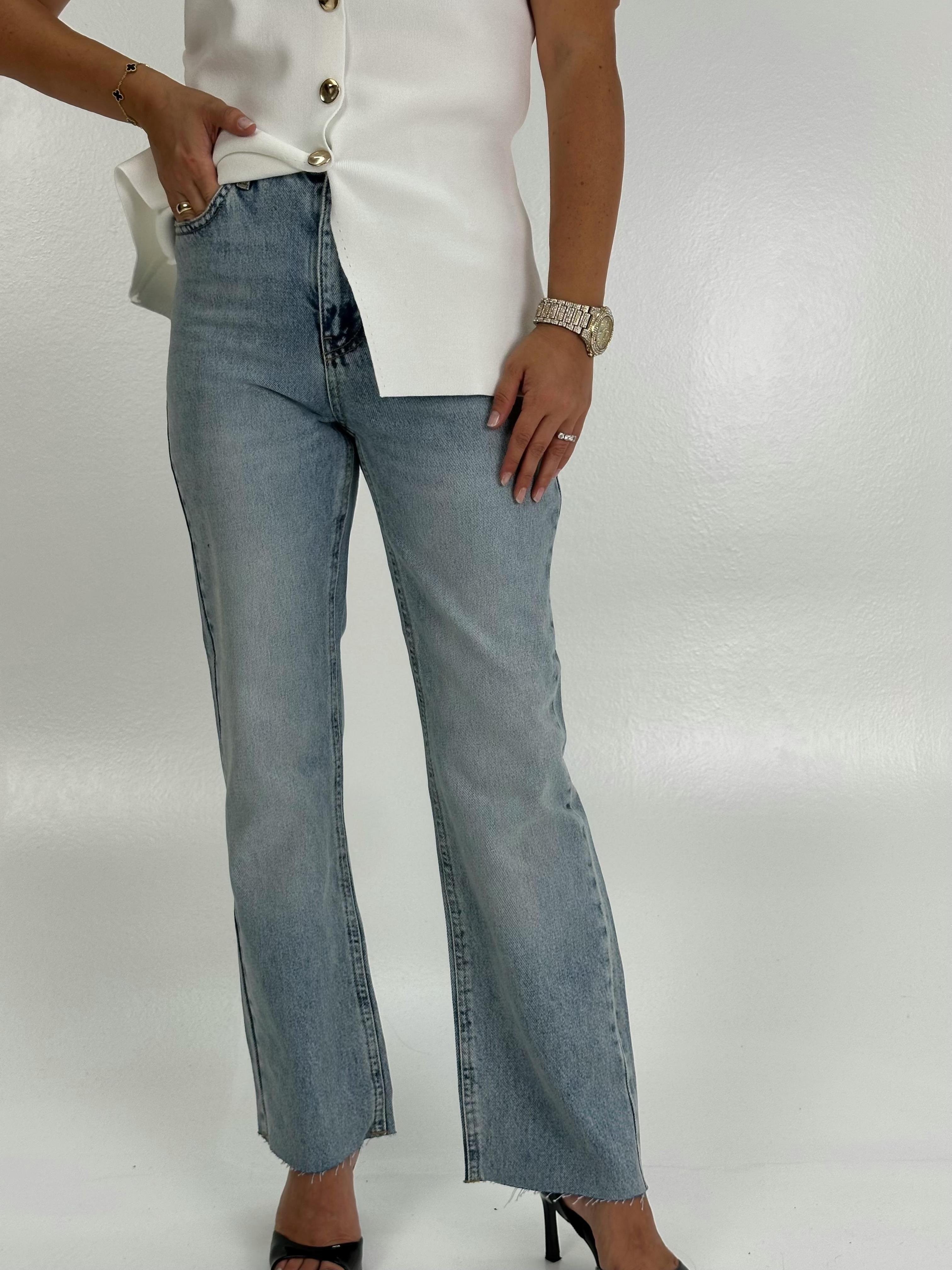 KESİK PAÇA BOYFİT JEAN