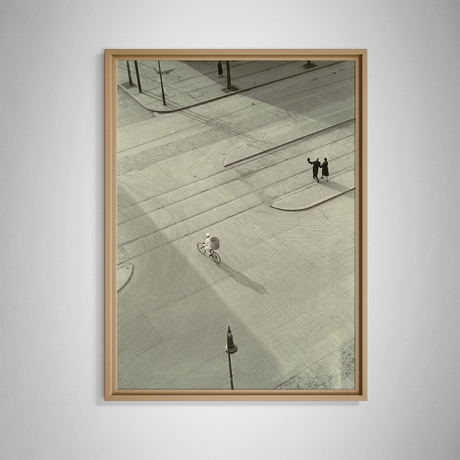7 A.M. (New Year's Morning) 1930 Kanvas Tablo – André Kertész Siyah Beyaz Fine Art Fotoğraf Baskısı