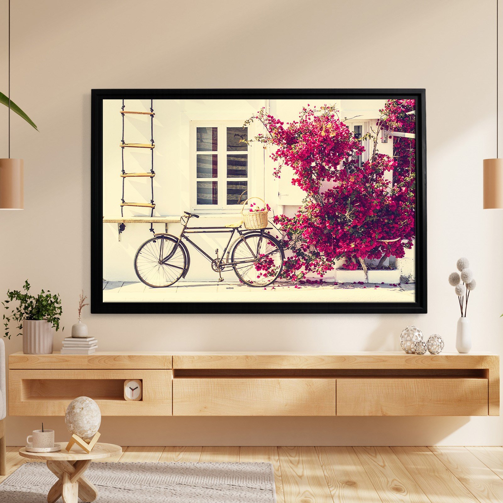 Ada Esintisi – Çiçekli Bisiklet ve Akdeniz Sokağı Kanvas Tablo