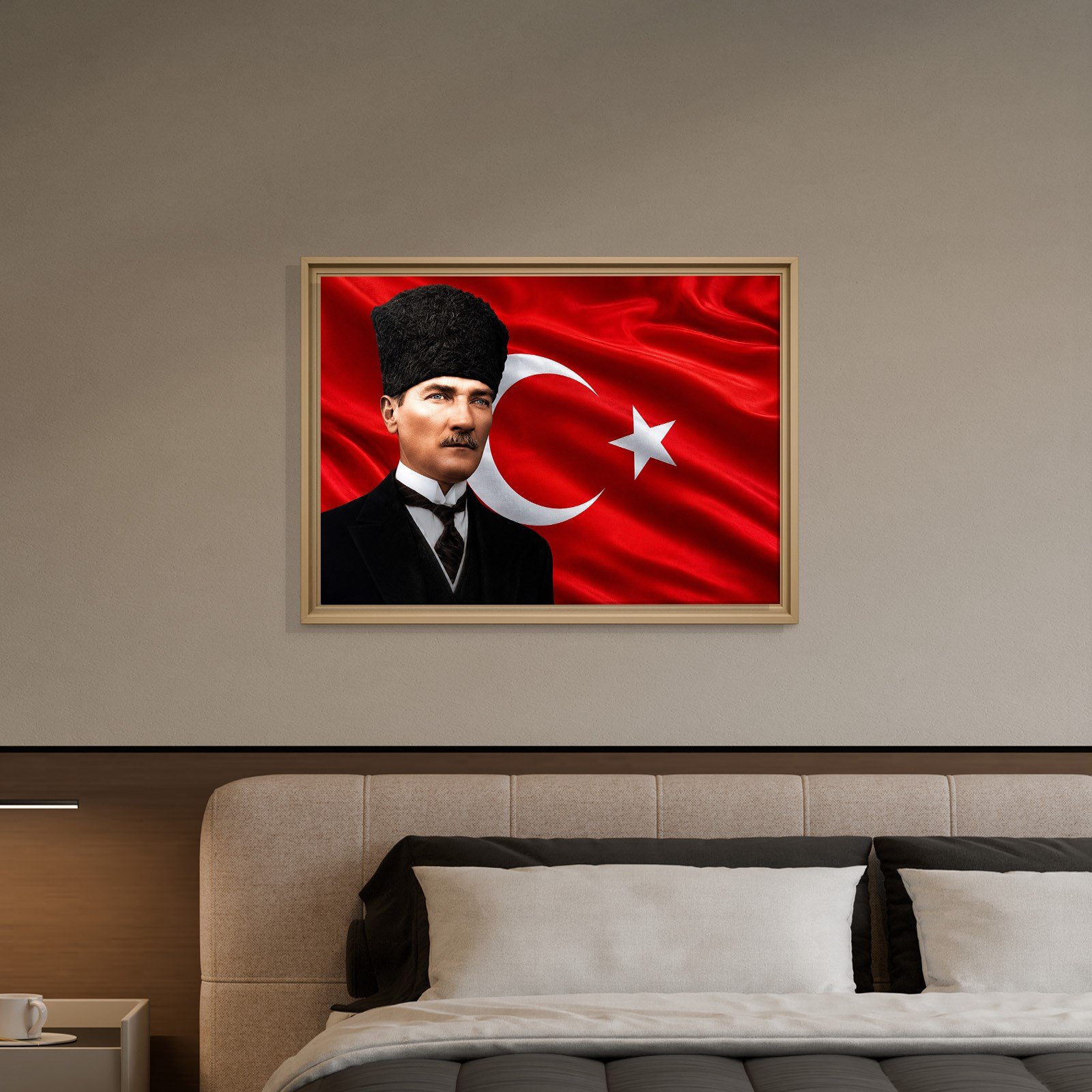 Atatürk Kanvas Tablo – Türk Bayrağı Fonlu Mustafa Kemal Atatürk Duvar Tablosu
