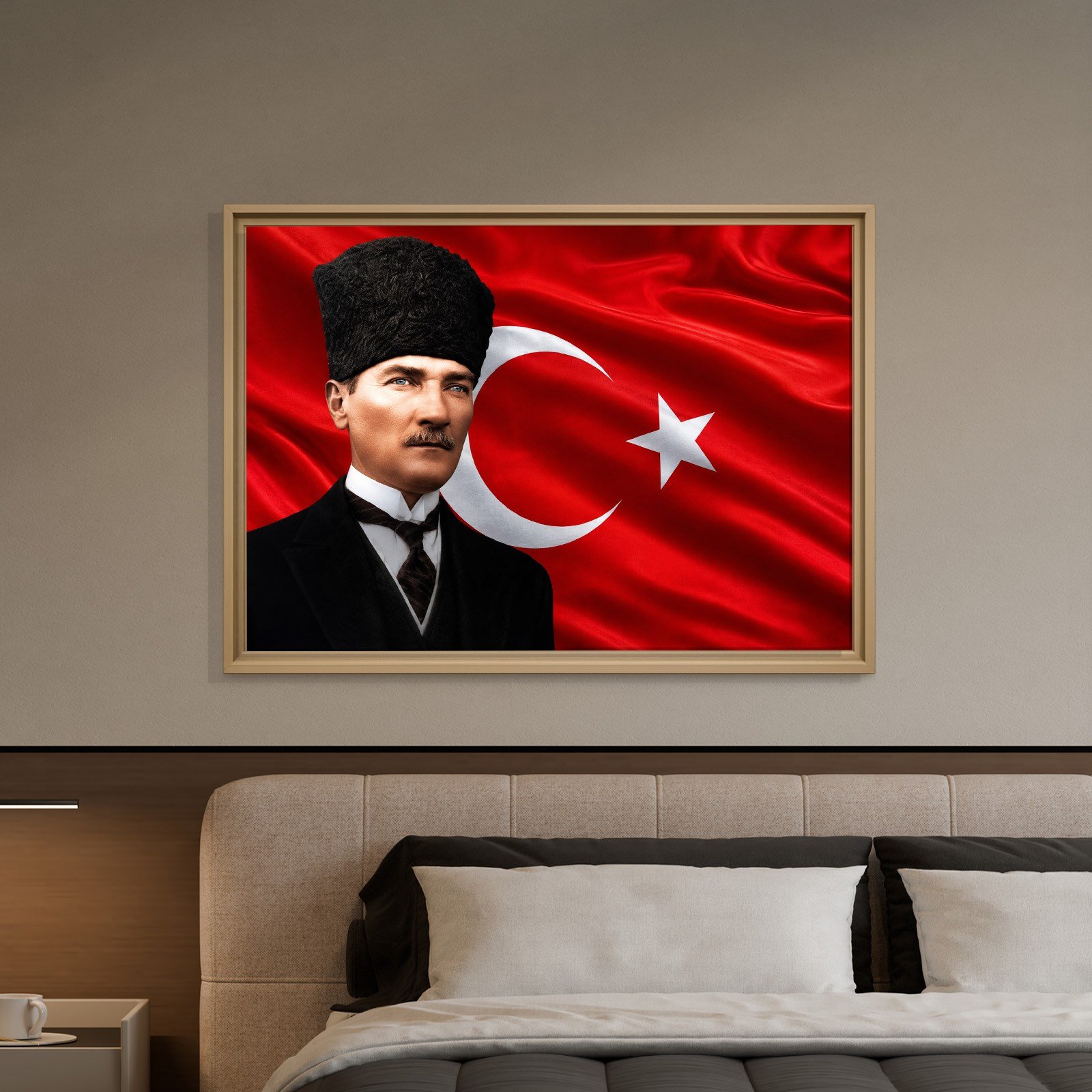 Atatürk Kanvas Tablo – Türk Bayrağı Fonlu Mustafa Kemal Atatürk Duvar Tablosu