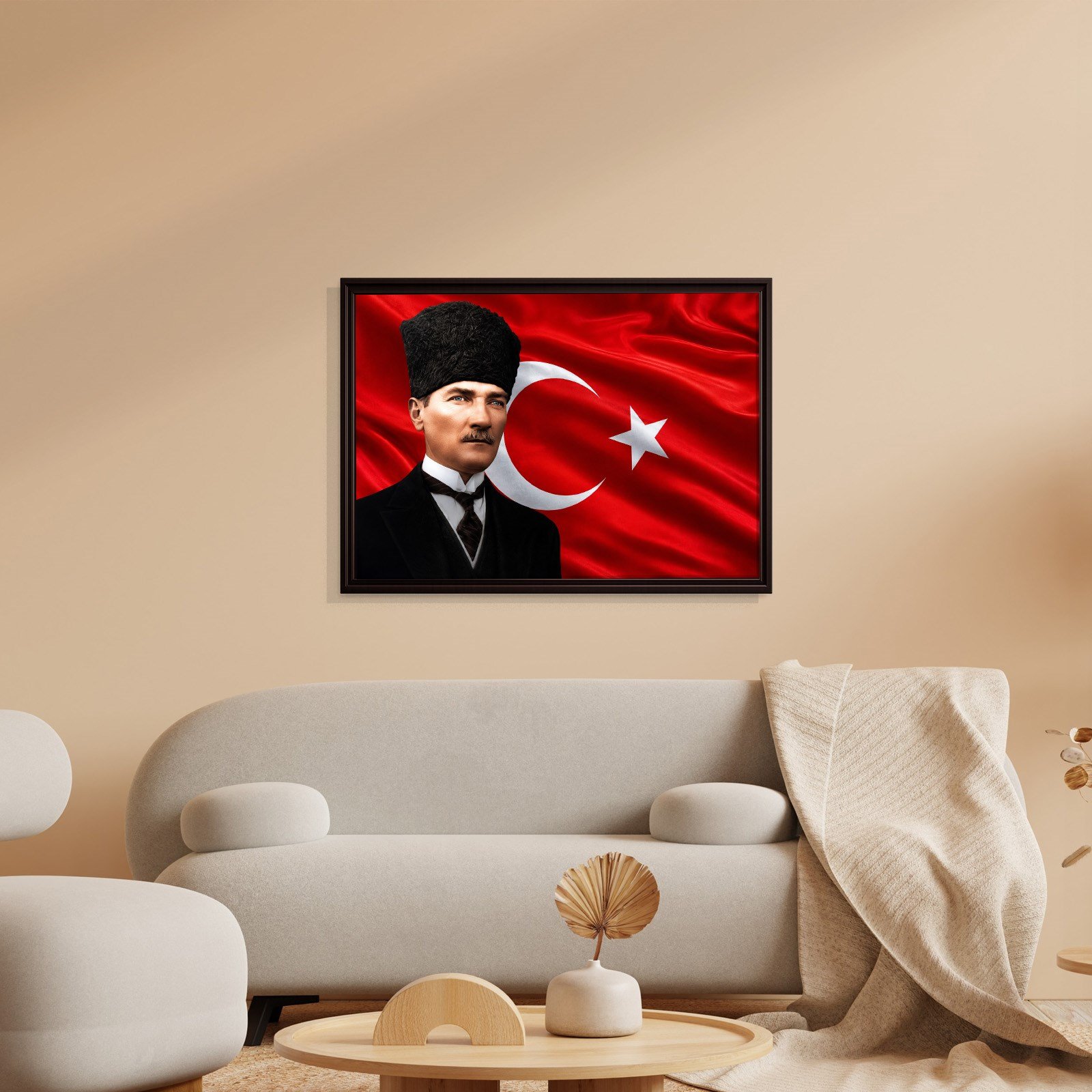 Atatürk Kanvas Tablo – Türk Bayrağı Fonlu Mustafa Kemal Atatürk Duvar Tablosu