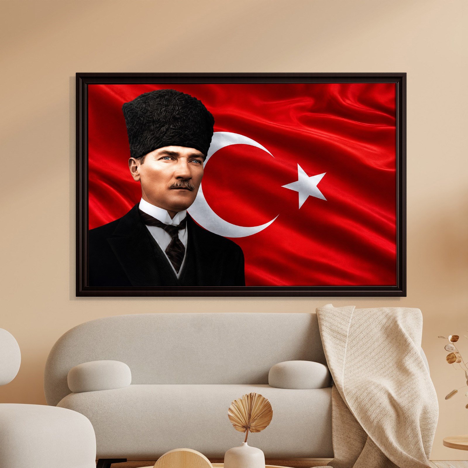 Atatürk Kanvas Tablo – Türk Bayrağı Fonlu Mustafa Kemal Atatürk Duvar Tablosu