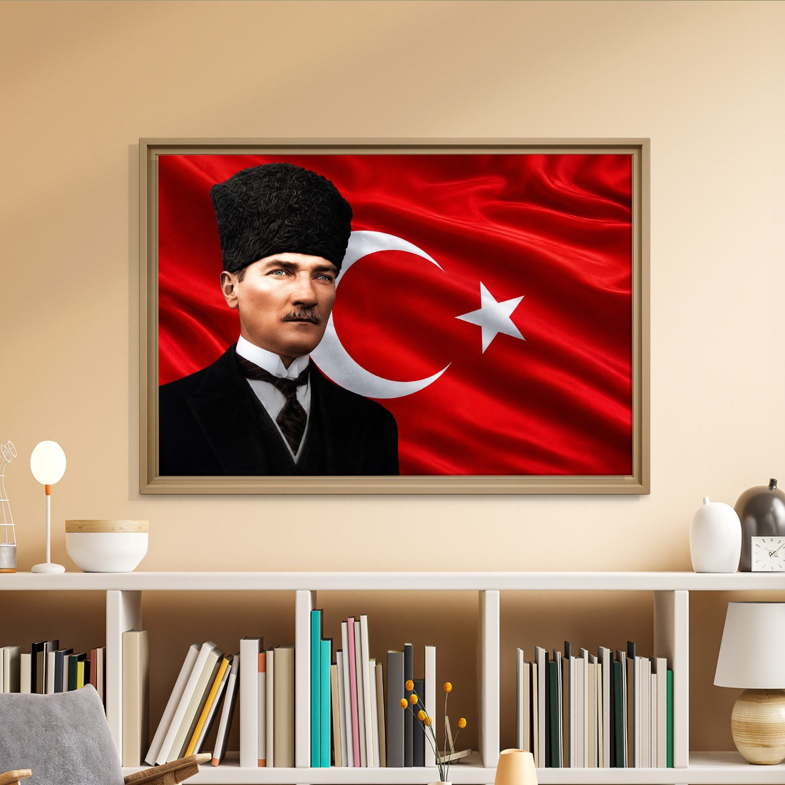 Atatürk Kanvas Tablo – Türk Bayrağı Fonlu Mustafa Kemal Atatürk Duvar Tablosu