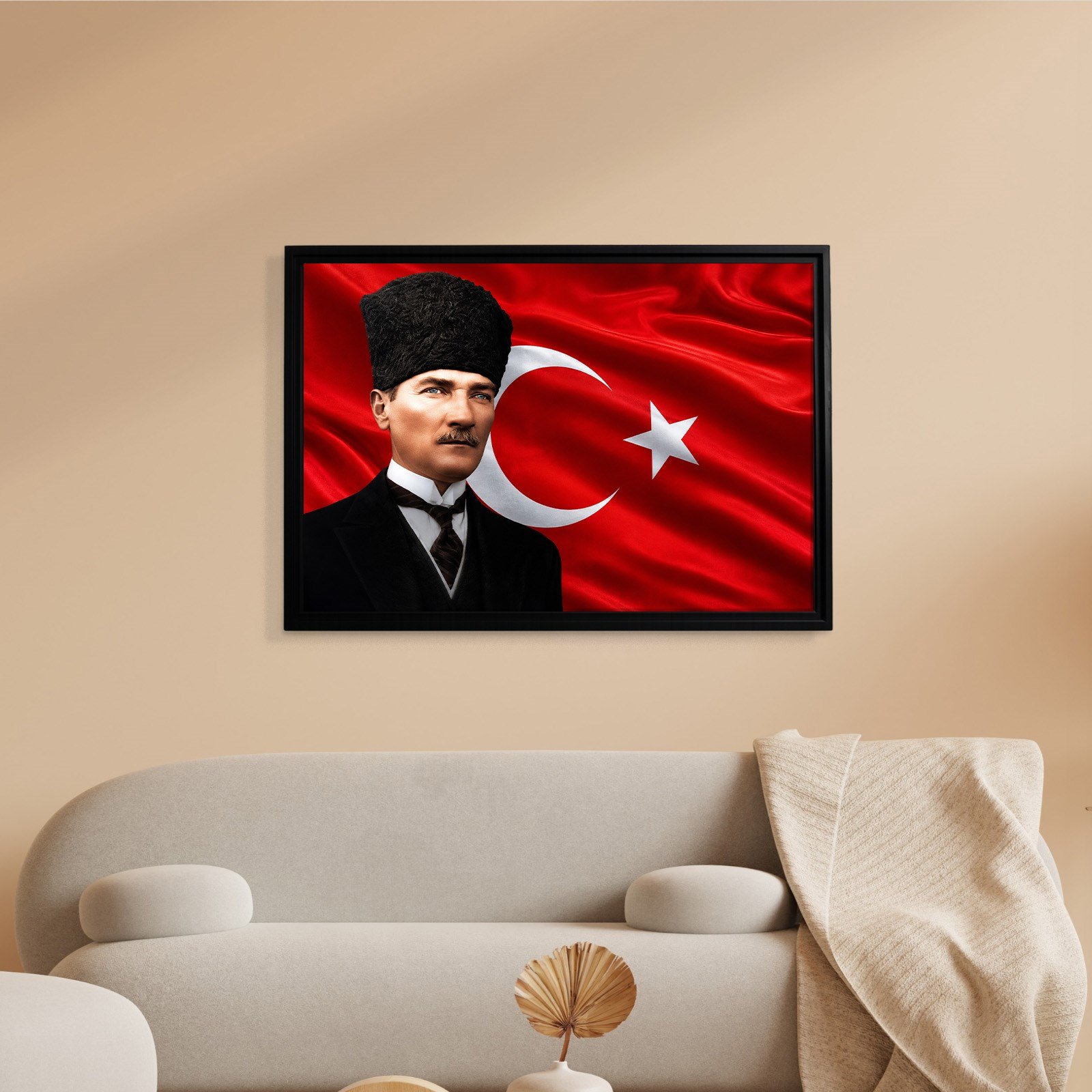 Atatürk Kanvas Tablo – Türk Bayrağı Fonlu Mustafa Kemal Atatürk Duvar Tablosu