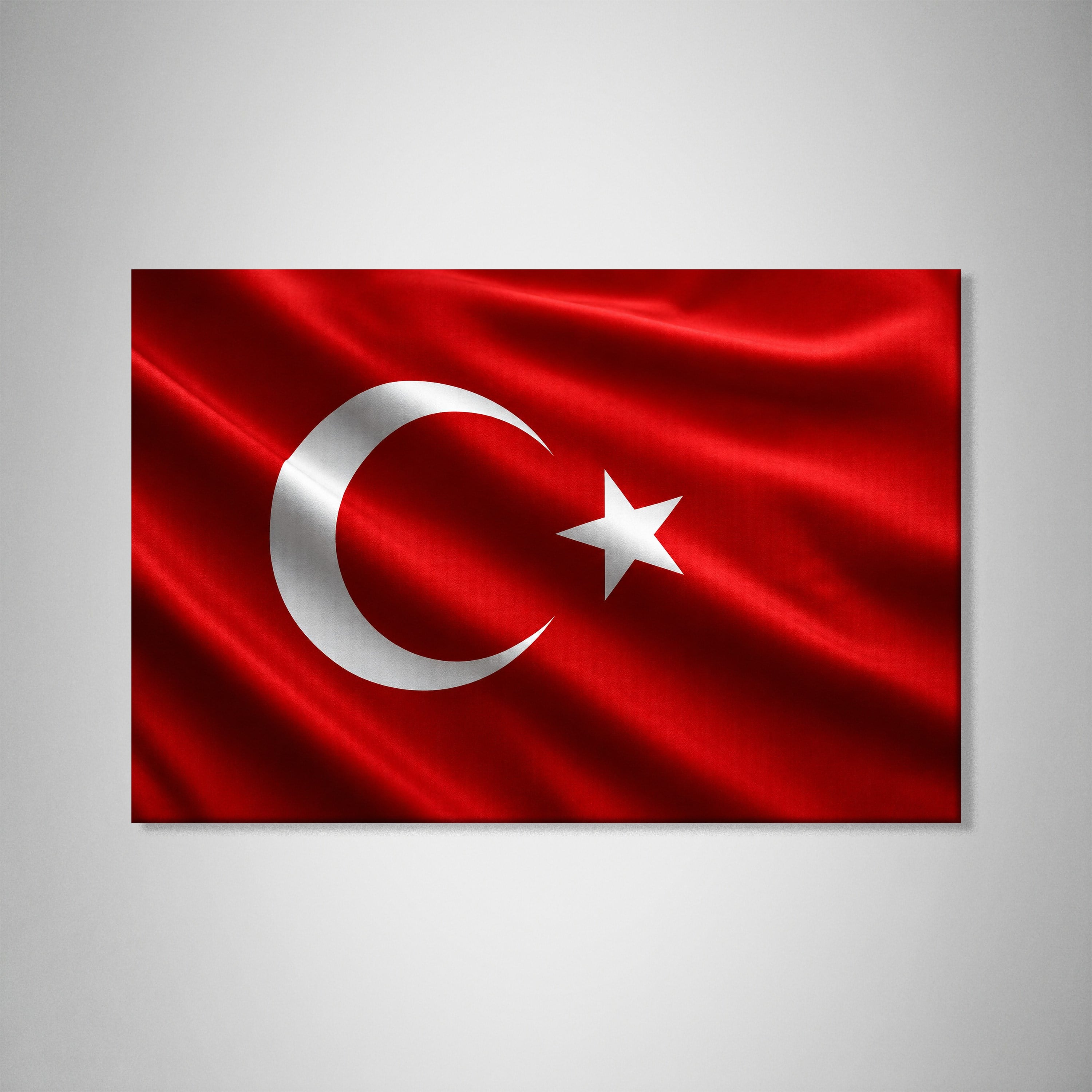 Dalgalanan Türk Bayrağı Kanvas Tablo | Premium Ay Yıldız Duvar Dekoru
