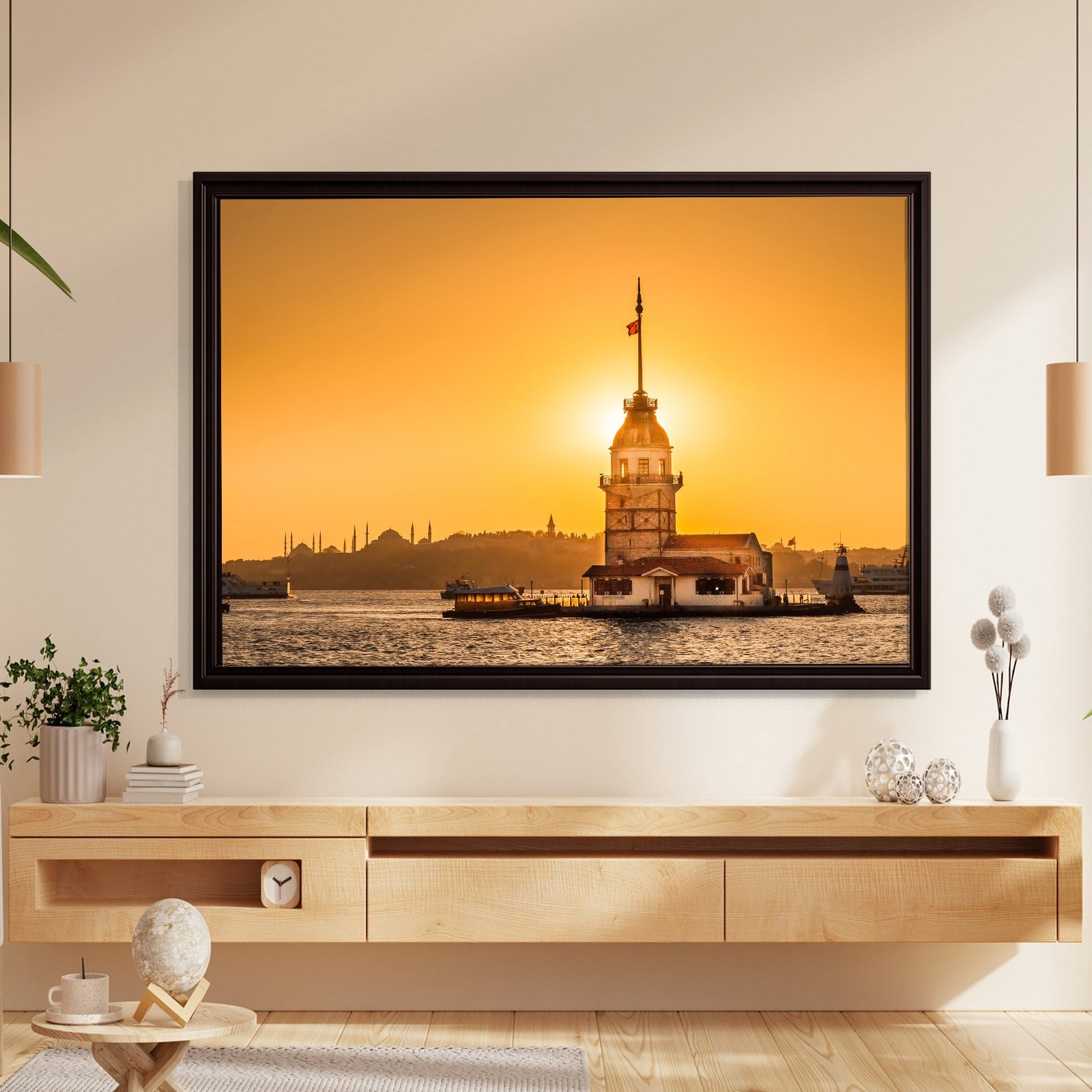 İSTANBUL – Güneşin Işığında Kız Kulesi
