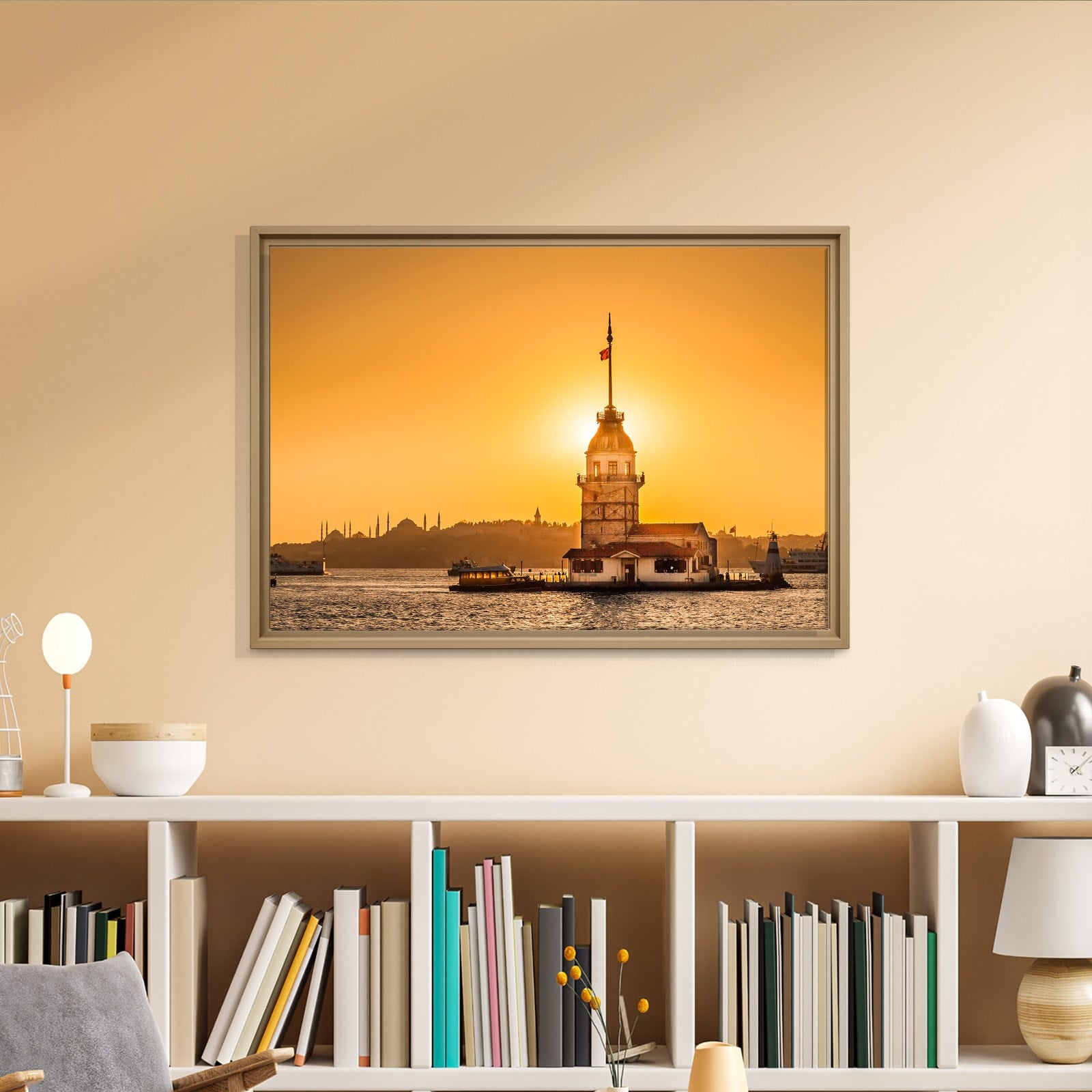 İSTANBUL – Güneşin Işığında Kız Kulesi
