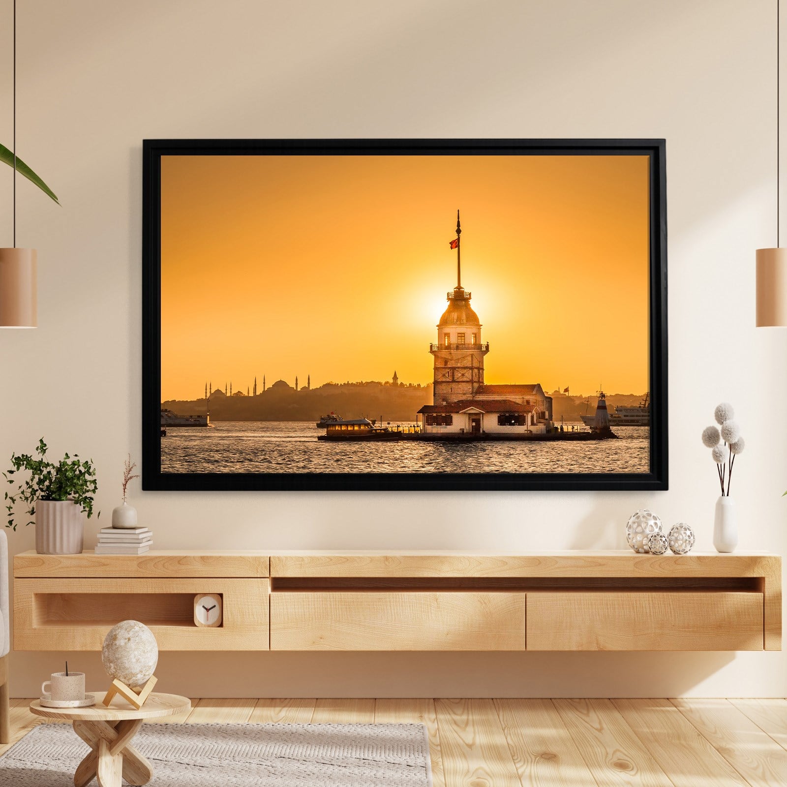 İSTANBUL – Güneşin Işığında Kız Kulesi