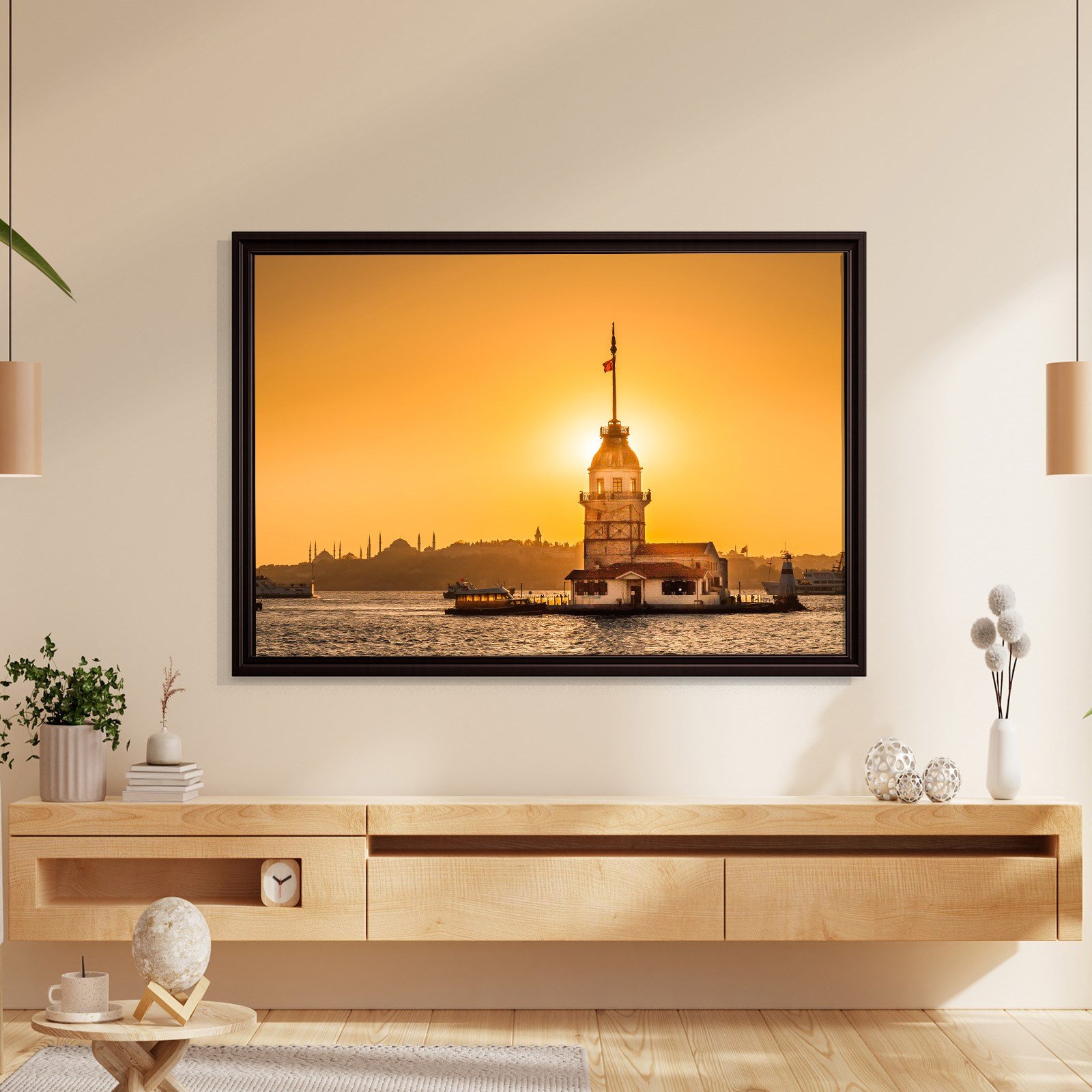 İSTANBUL – Güneşin Işığında Kız Kulesi
