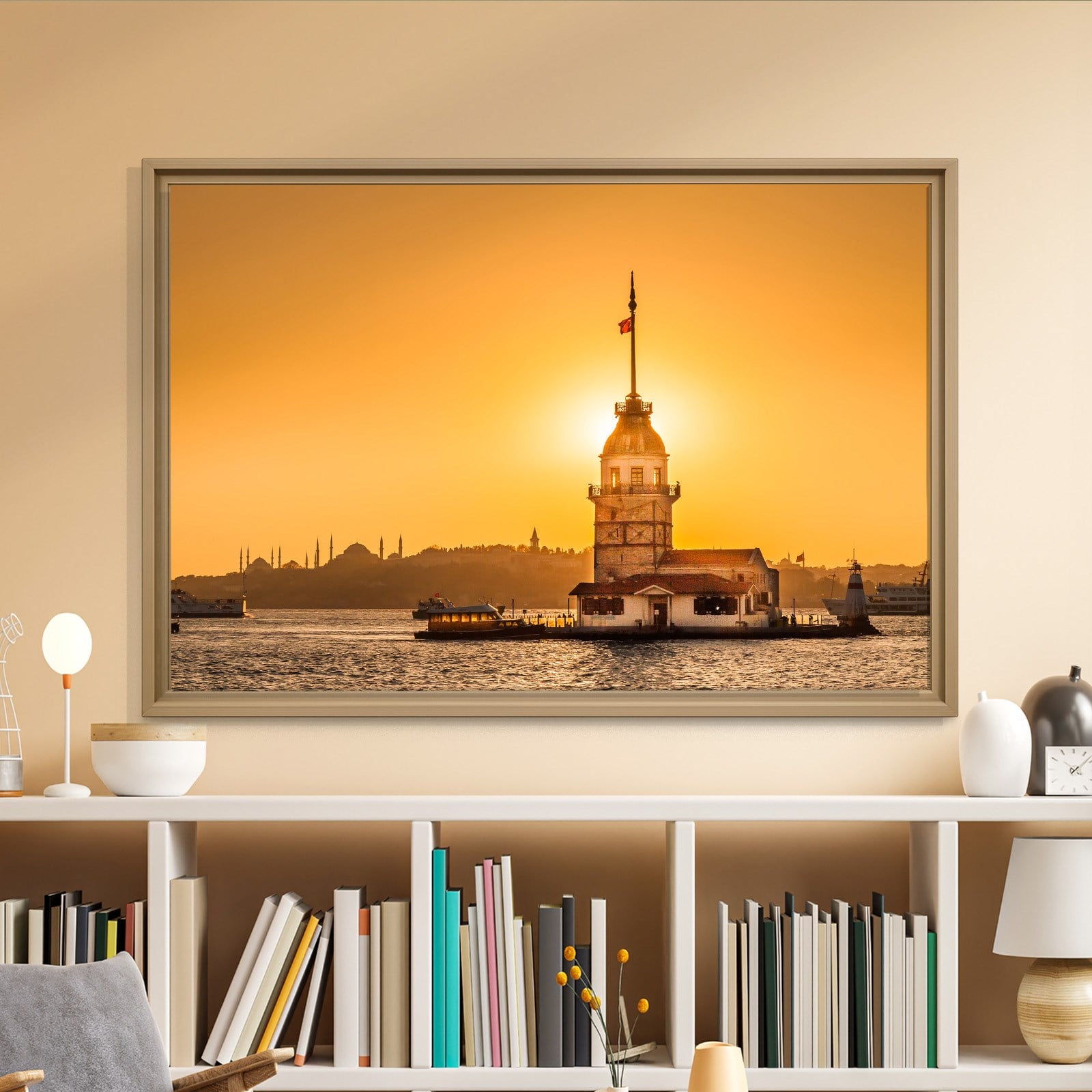 İSTANBUL – Güneşin Işığında Kız Kulesi