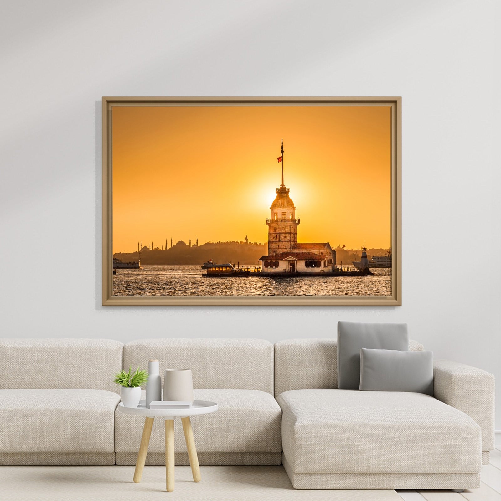 İSTANBUL – Güneşin Işığında Kız Kulesi