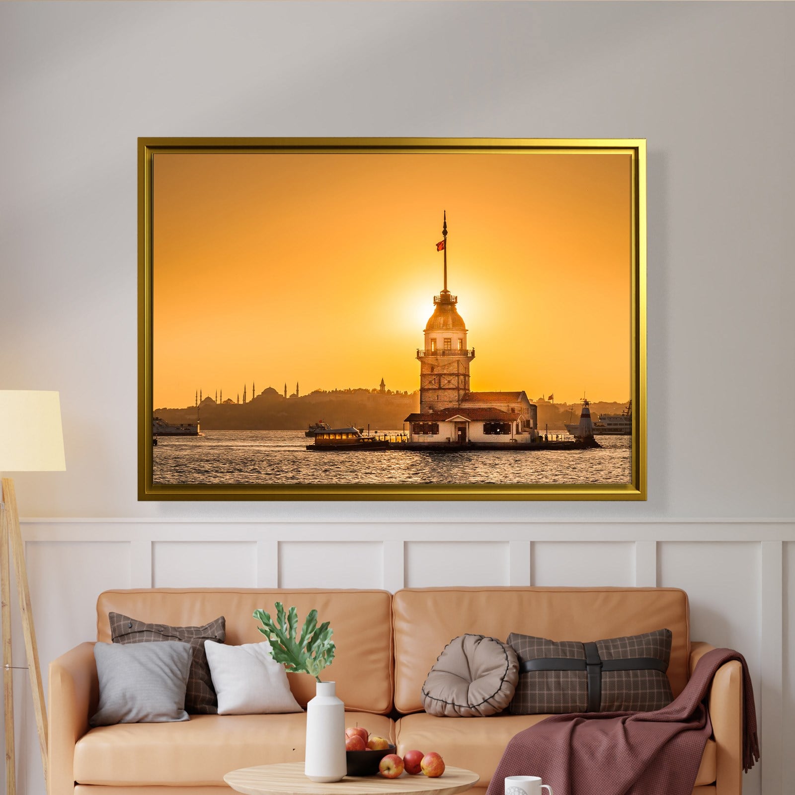 İSTANBUL – Güneşin Işığında Kız Kulesi