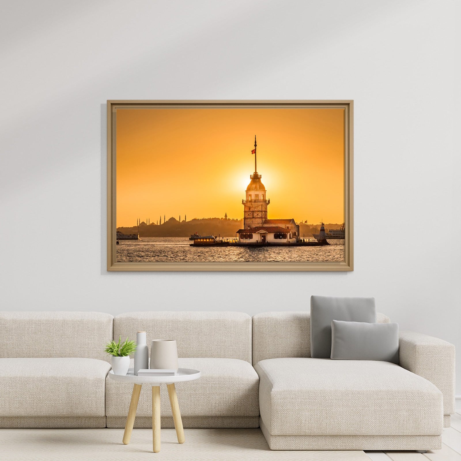 İSTANBUL – Güneşin Işığında Kız Kulesi