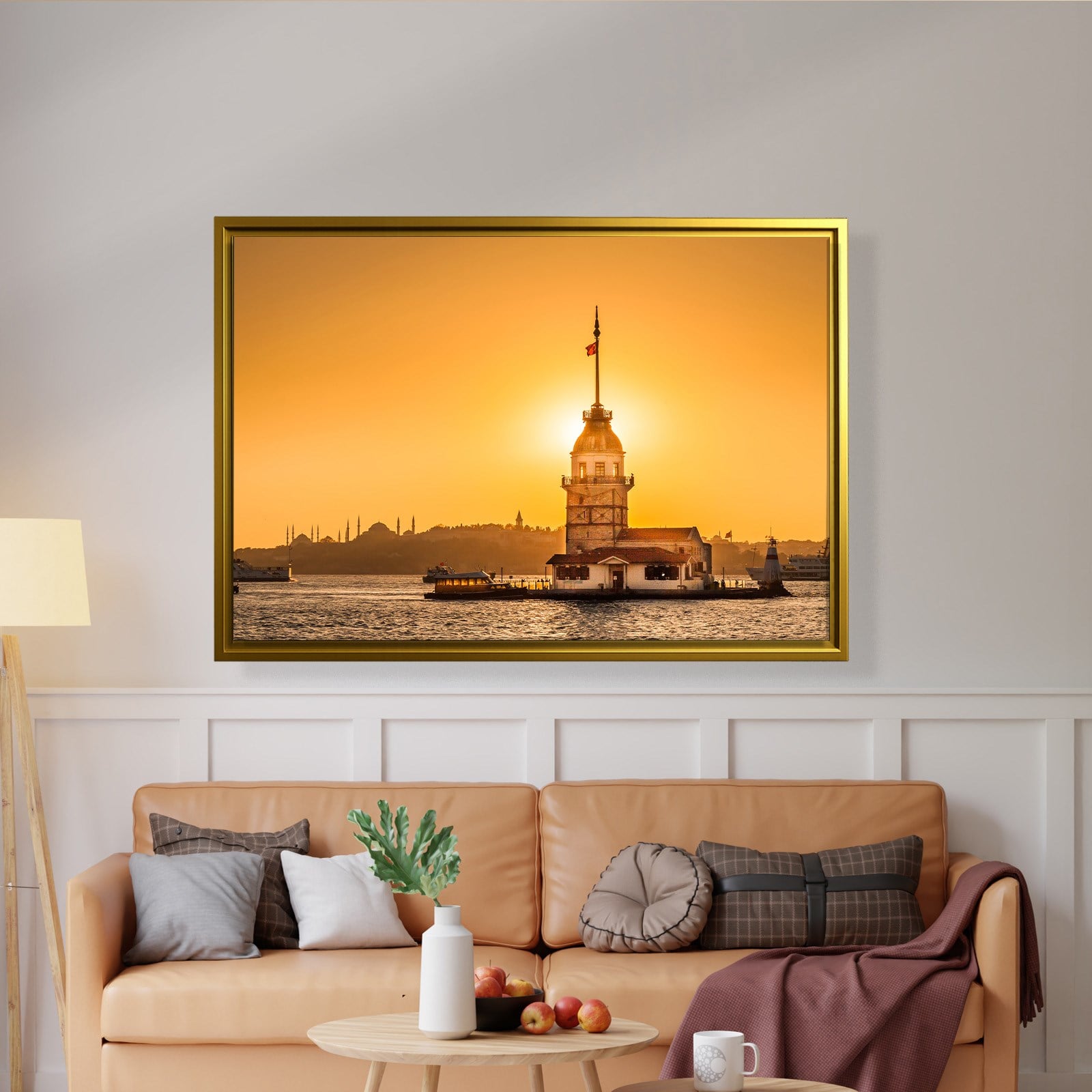 İSTANBUL – Güneşin Işığında Kız Kulesi