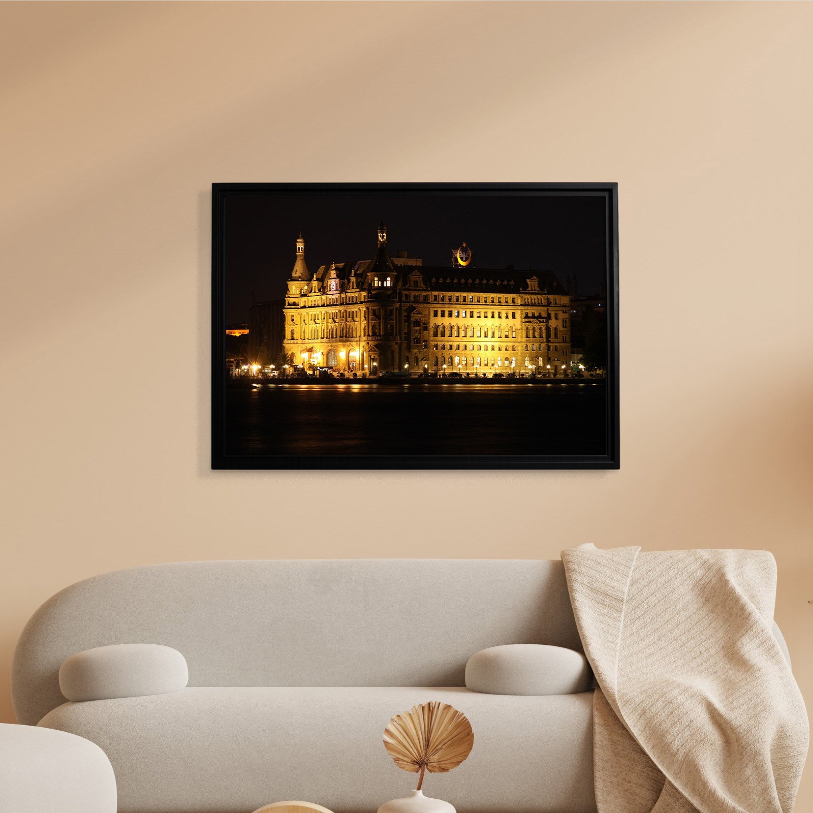 İSTANBUL – Haydarpaşa’nın Işığında Zamanın Sessizliği