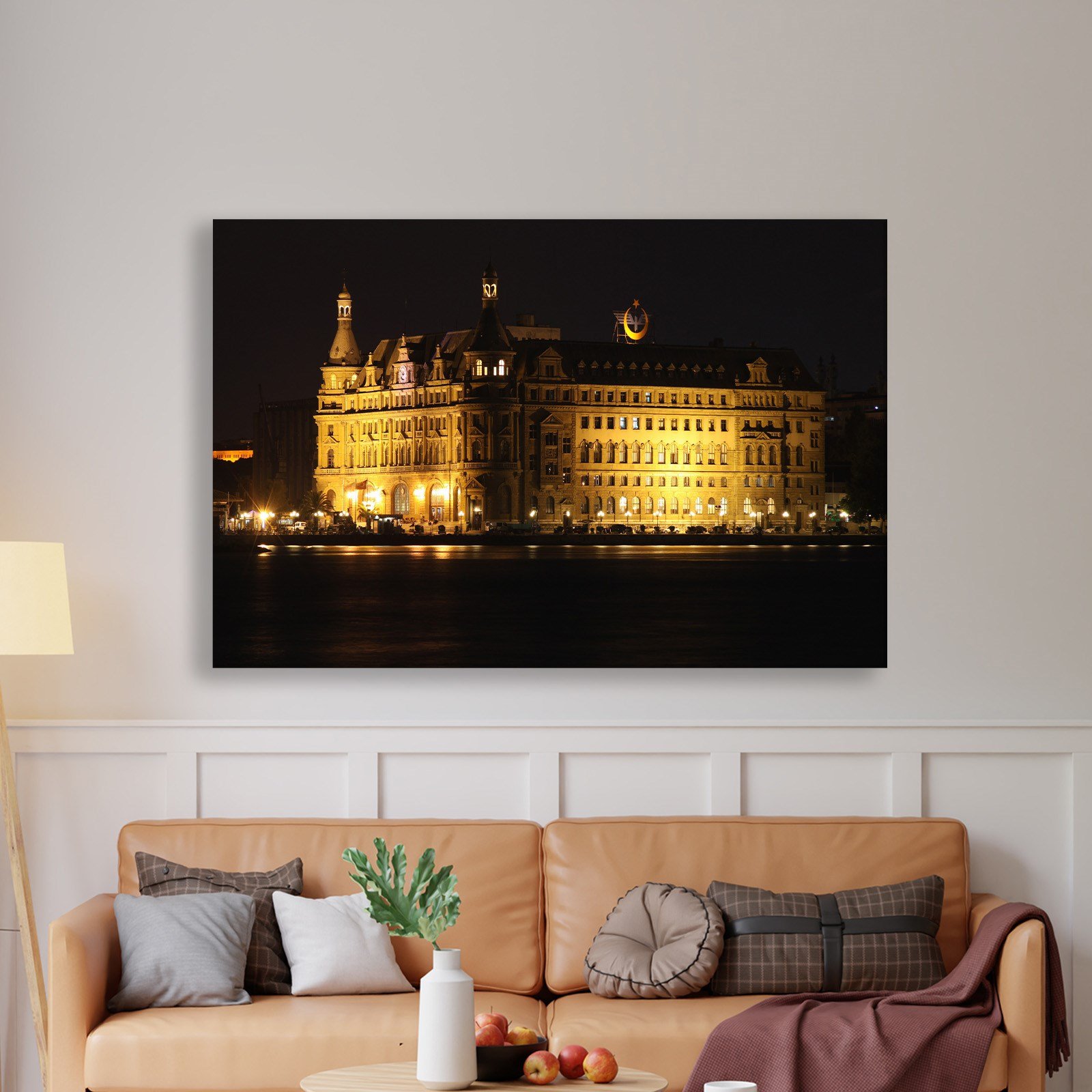 İSTANBUL – Haydarpaşa’nın Işığında Zamanın Sessizliği