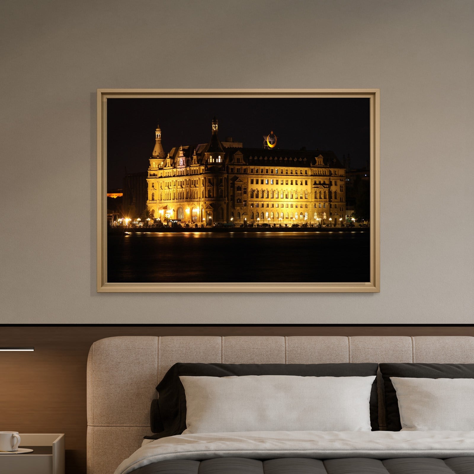 İSTANBUL – Haydarpaşa’nın Işığında Zamanın Sessizliği
