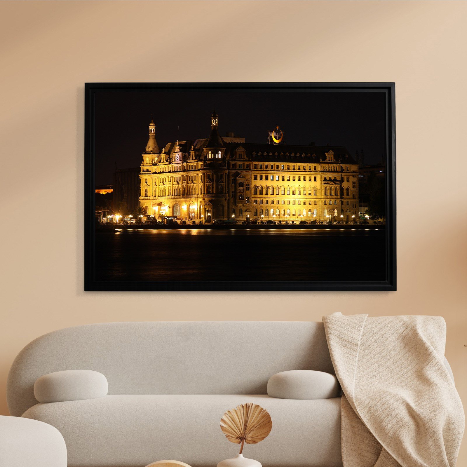 İSTANBUL – Haydarpaşa’nın Işığında Zamanın Sessizliği