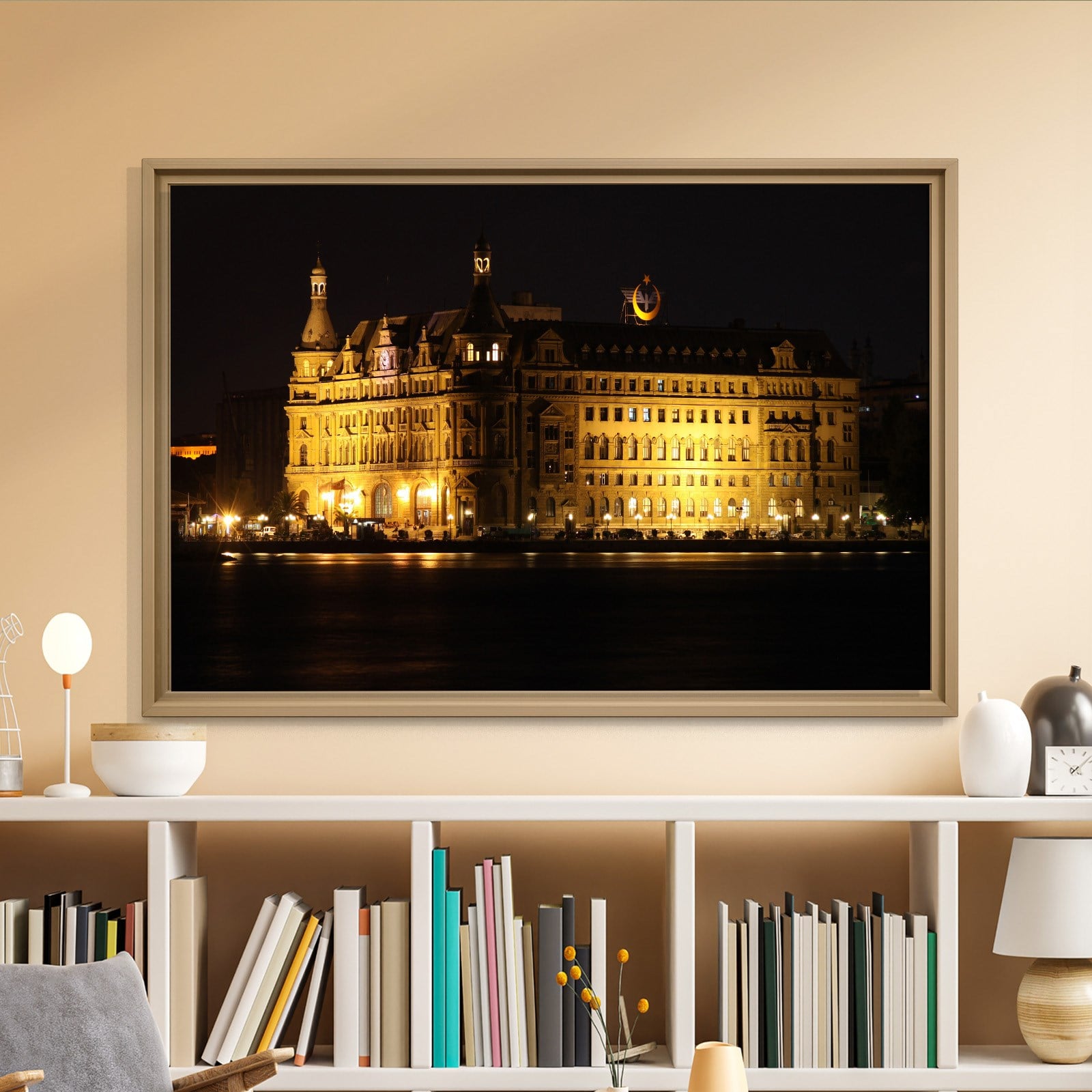 İSTANBUL – Haydarpaşa’nın Işığında Zamanın Sessizliği