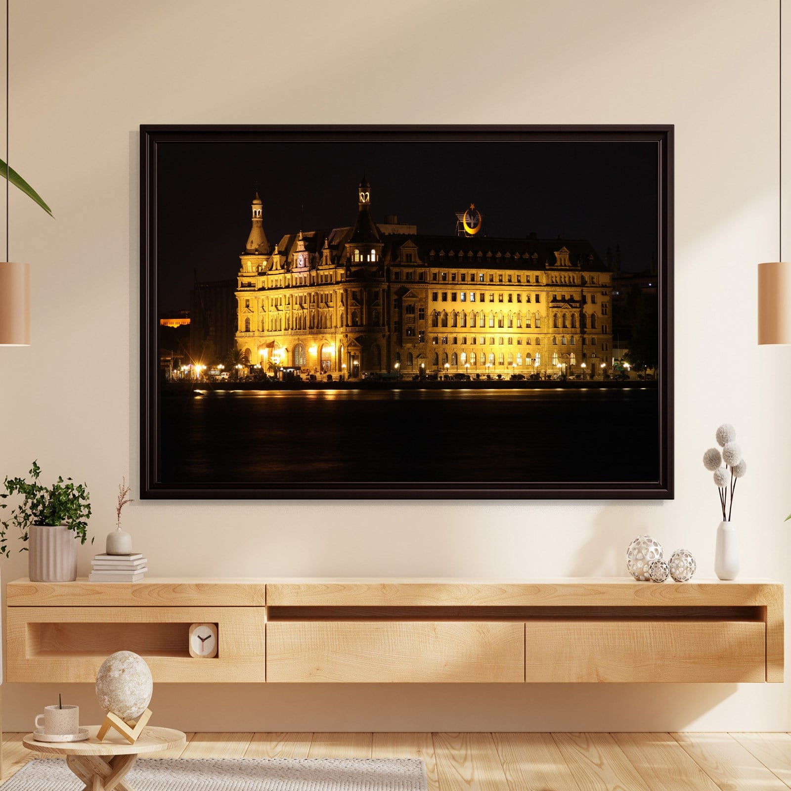 İSTANBUL – Haydarpaşa’nın Işığında Zamanın Sessizliği