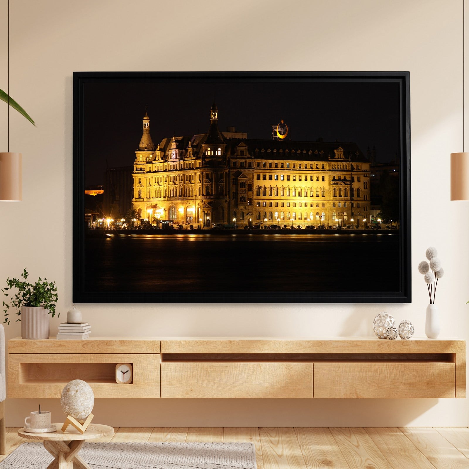 İSTANBUL – Haydarpaşa’nın Işığında Zamanın Sessizliği