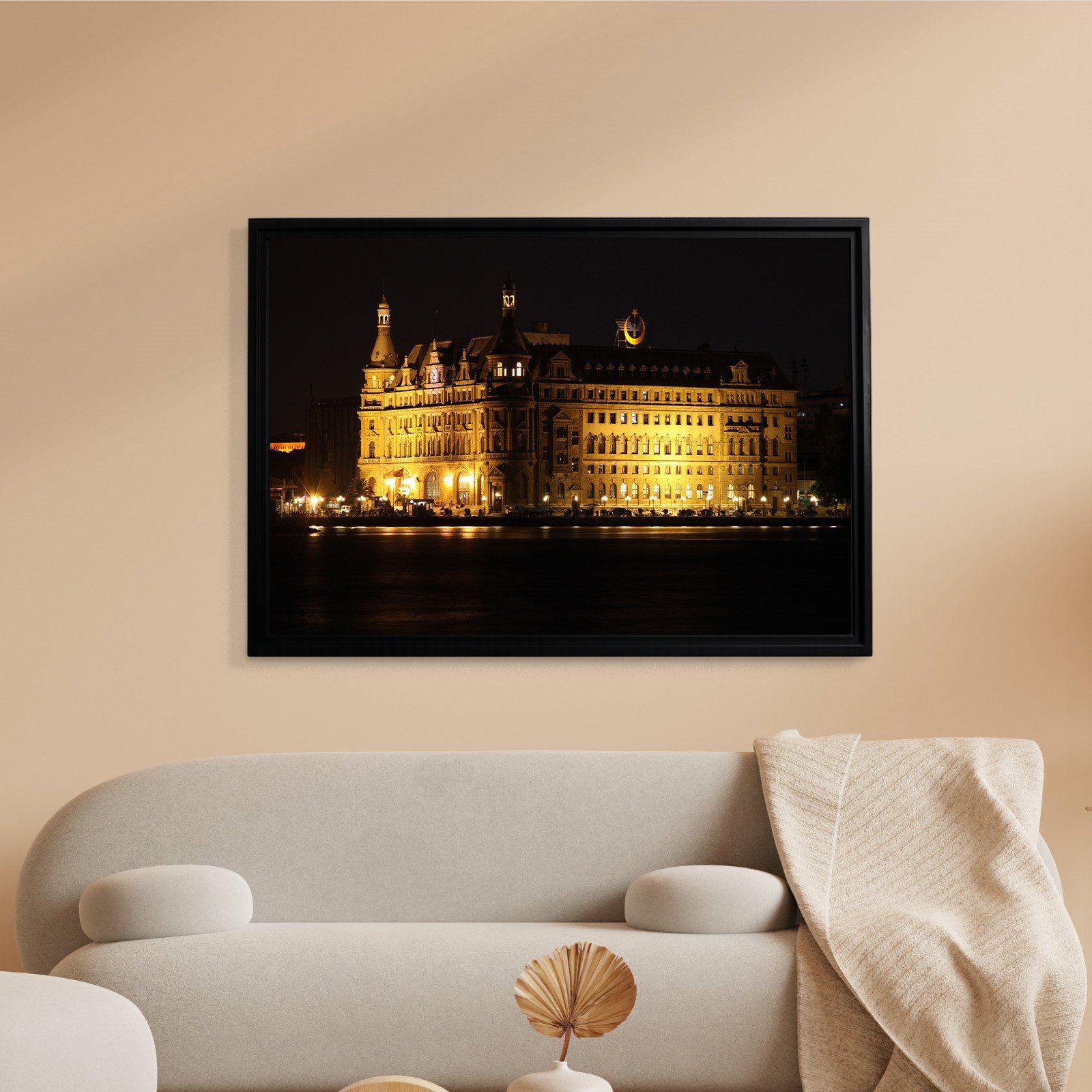 İSTANBUL – Haydarpaşa’nın Işığında Zamanın Sessizliği