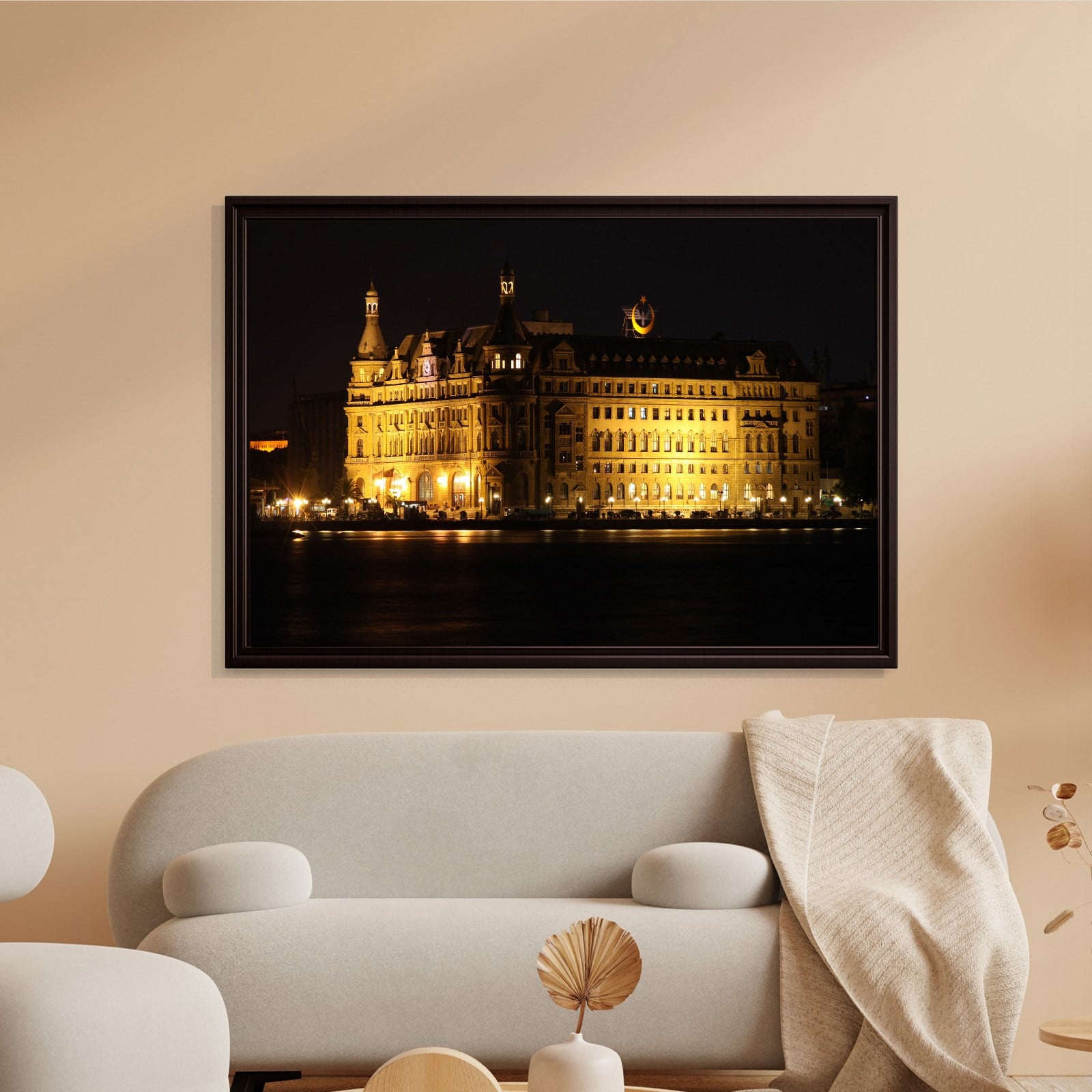 İSTANBUL – Haydarpaşa’nın Işığında Zamanın Sessizliği