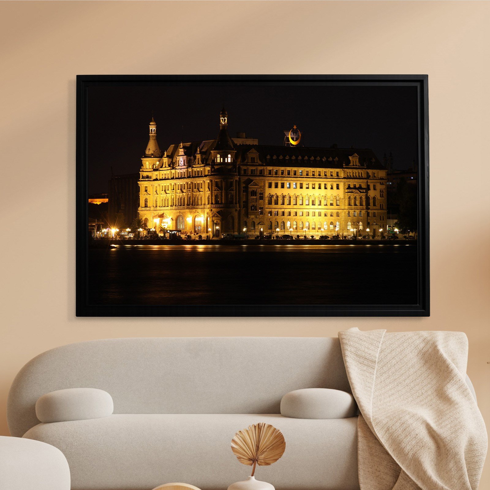 İSTANBUL – Haydarpaşa’nın Işığında Zamanın Sessizliği