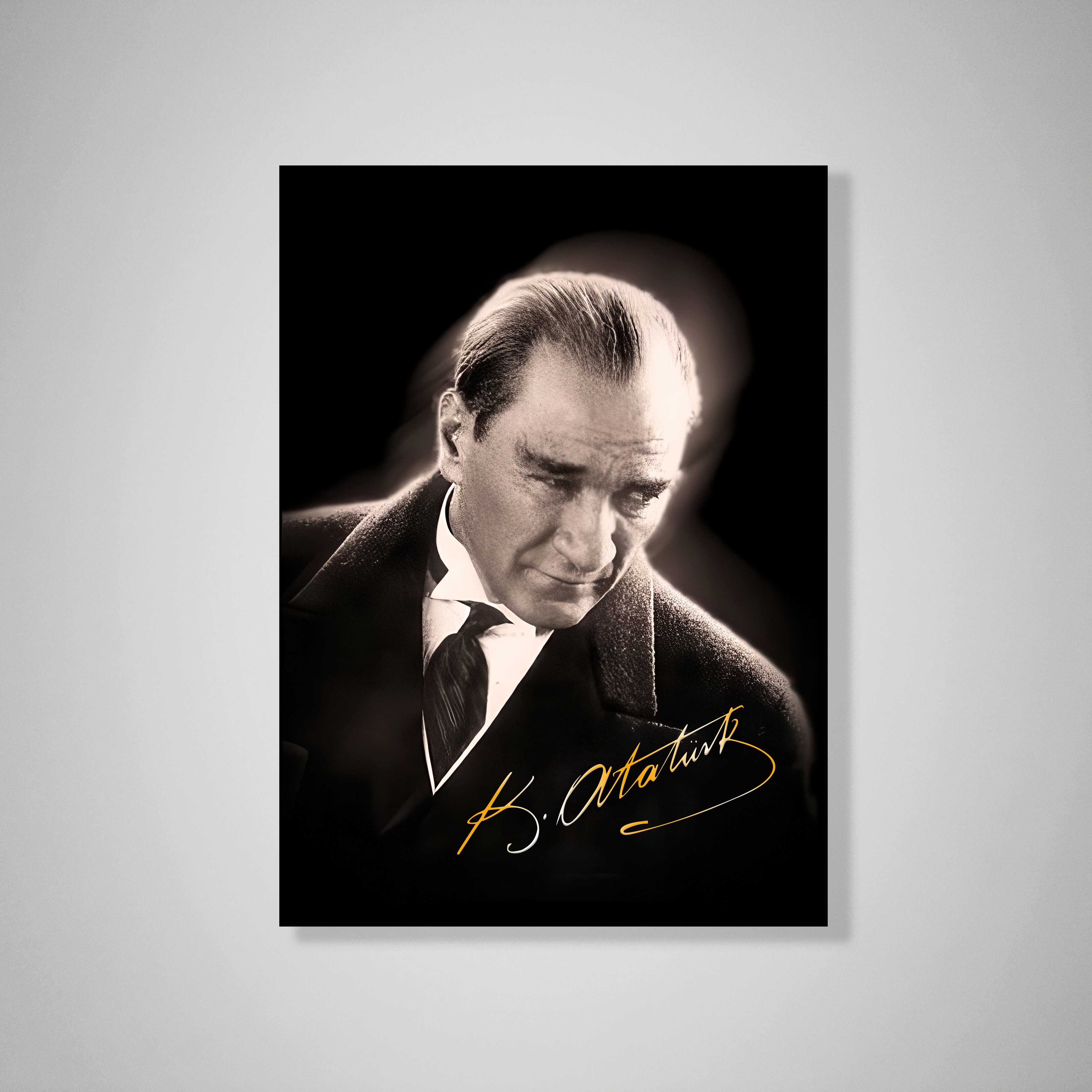 Mustafa Kemal Atatürk Gold İmzalı Siyah Portre Kanvas Tablo – Premium HD Baskı