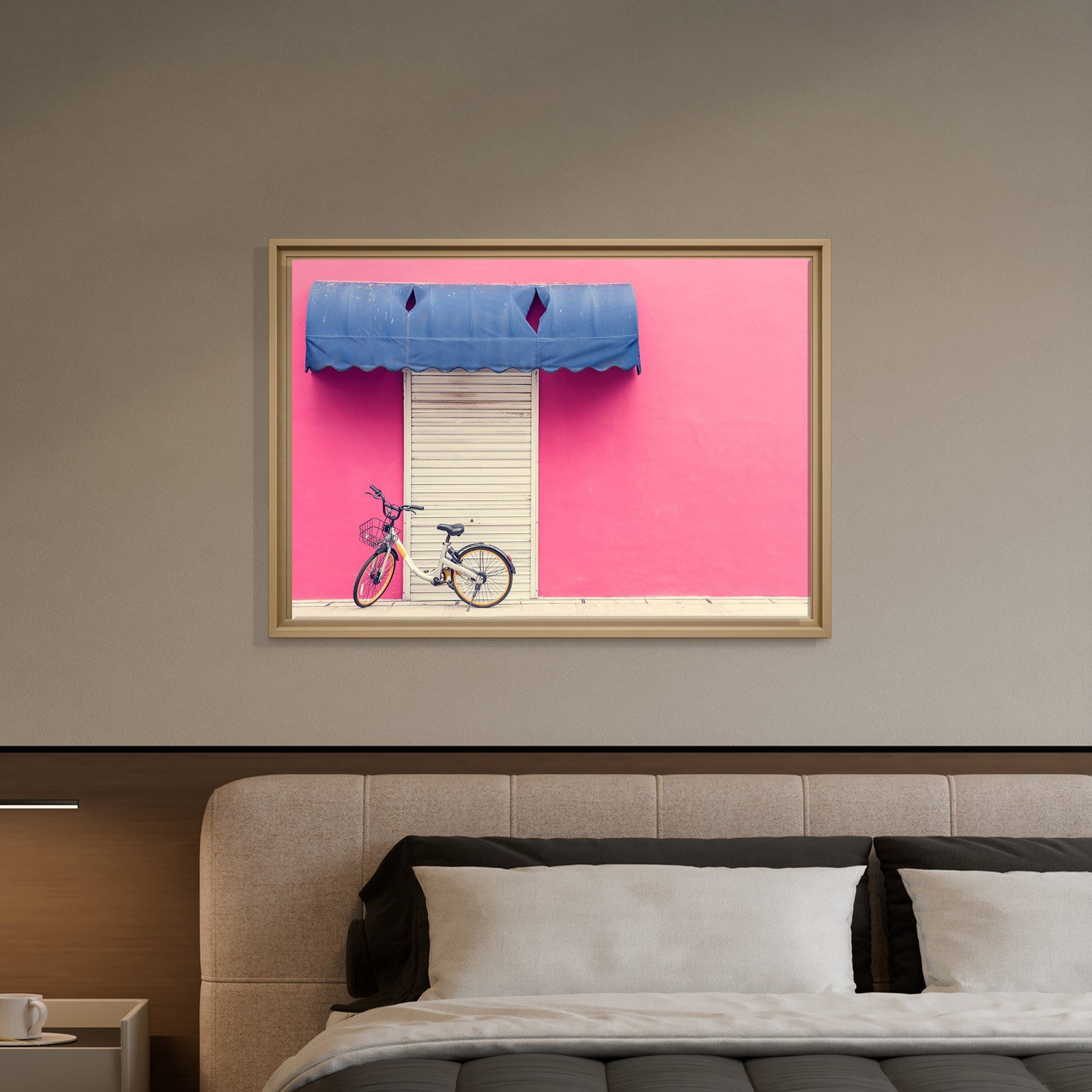 Pembe Duvar ve Bisiklet Kanvas Tablo | Minimal Şehir Fotoğrafı Duvar Dekoru