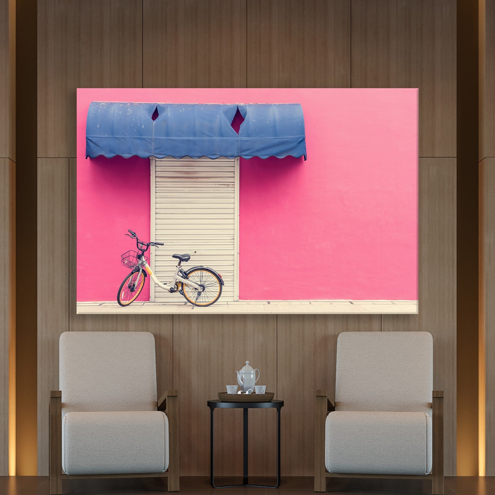 Pembe Duvar ve Bisiklet Kanvas Tablo | Minimal Şehir Fotoğrafı Duvar Dekoru