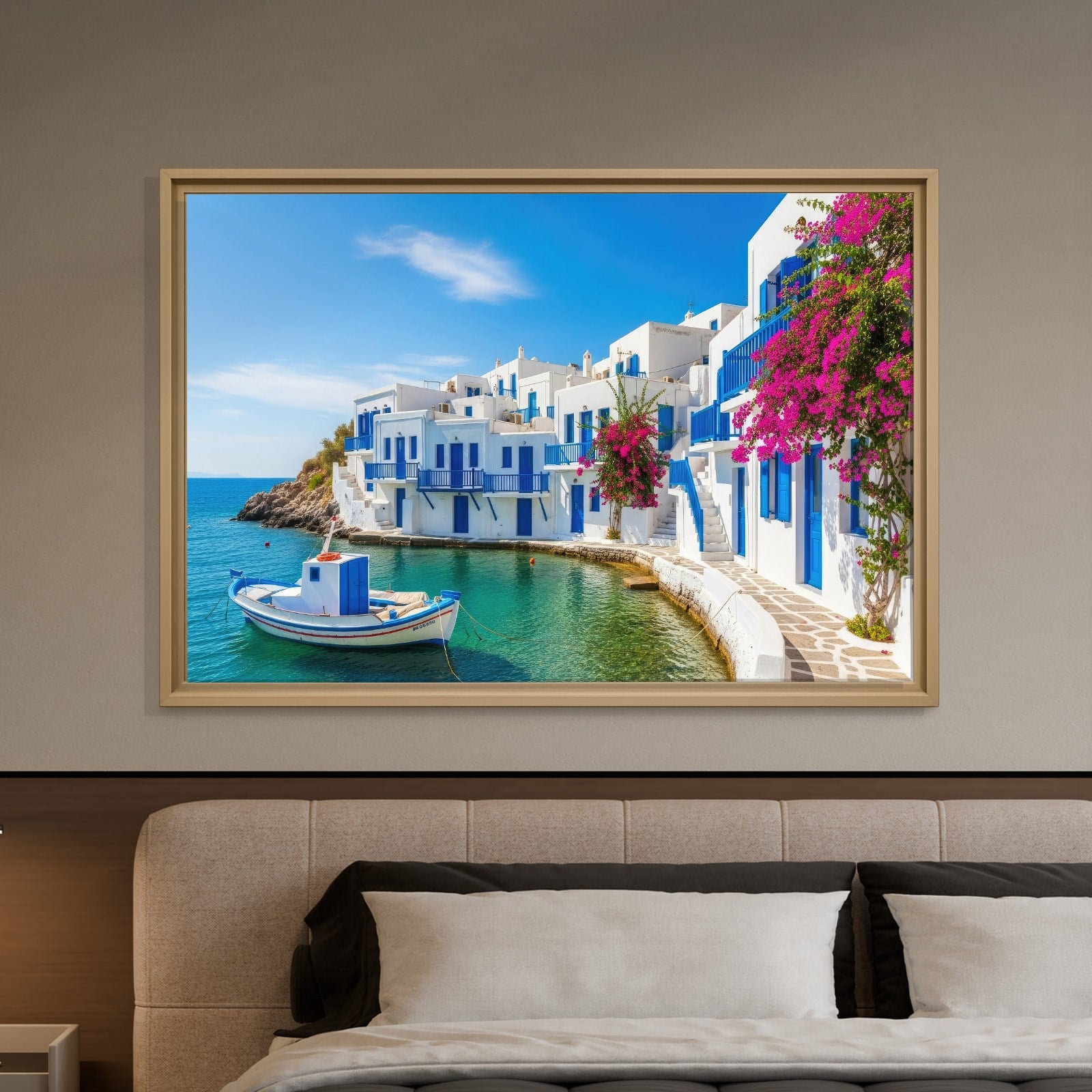 Santorini Limanı Kanvas Tablo | Mavi Beyaz Evler, Tekne ve Begonvil Deniz Manzarası