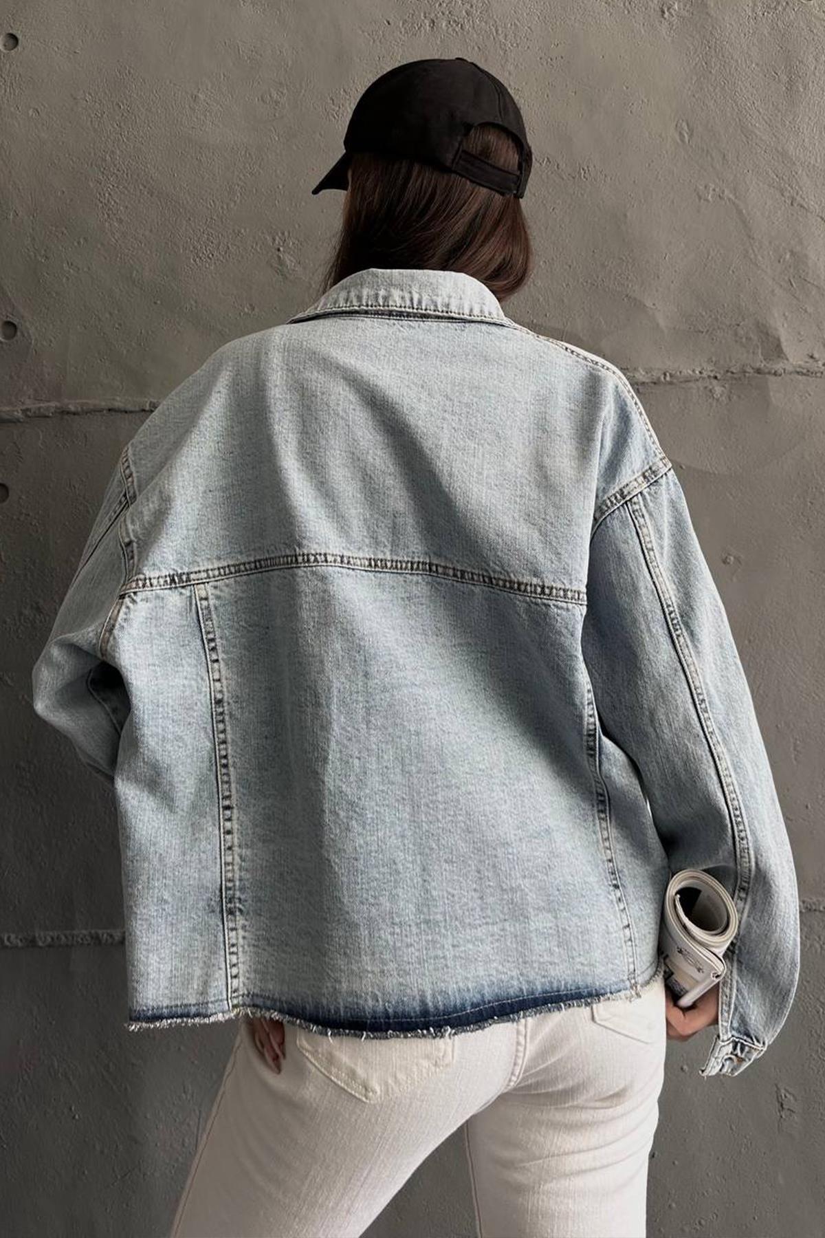 The Bark Geniş Cep Detaylı Kadın Jean Ceket 23600 Mavi