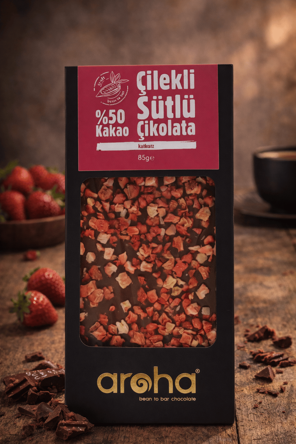 AROHA ÇILEKLI SÜTLÜ ÇIKOLATA %50 KAKAO 100G