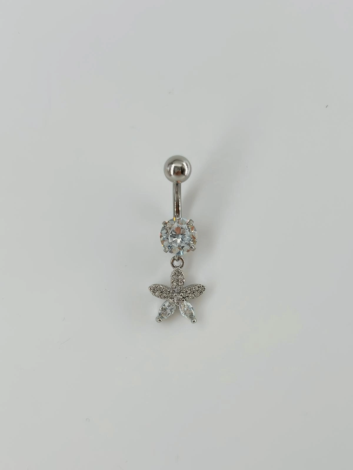 Çiçek Detaylı Göbek Piercing