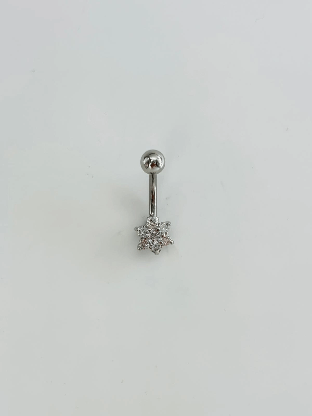 Çiçek Detaylı Göbek Piercing