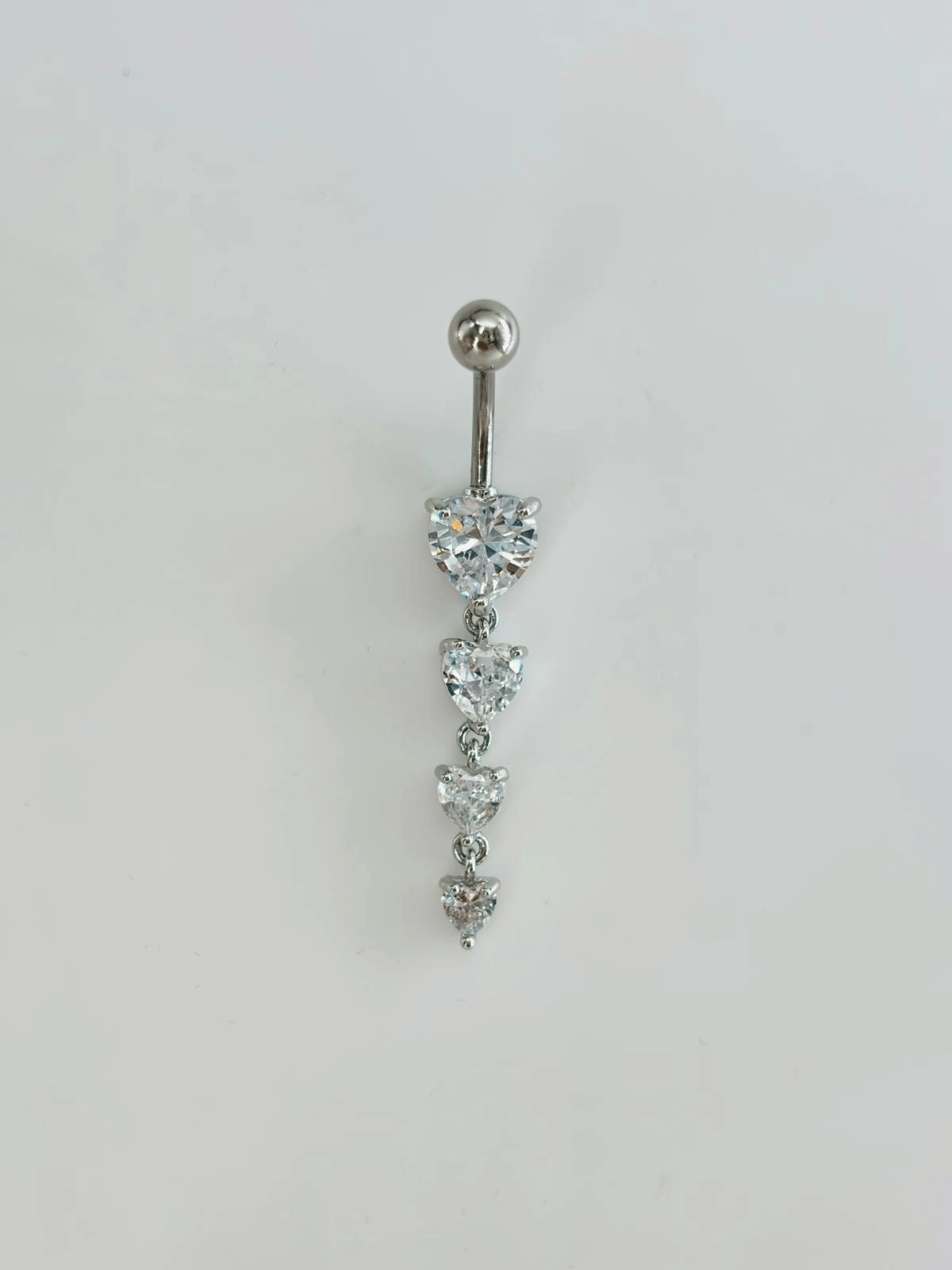 Kalp Detaylı Sallantılı Göbek Piercing