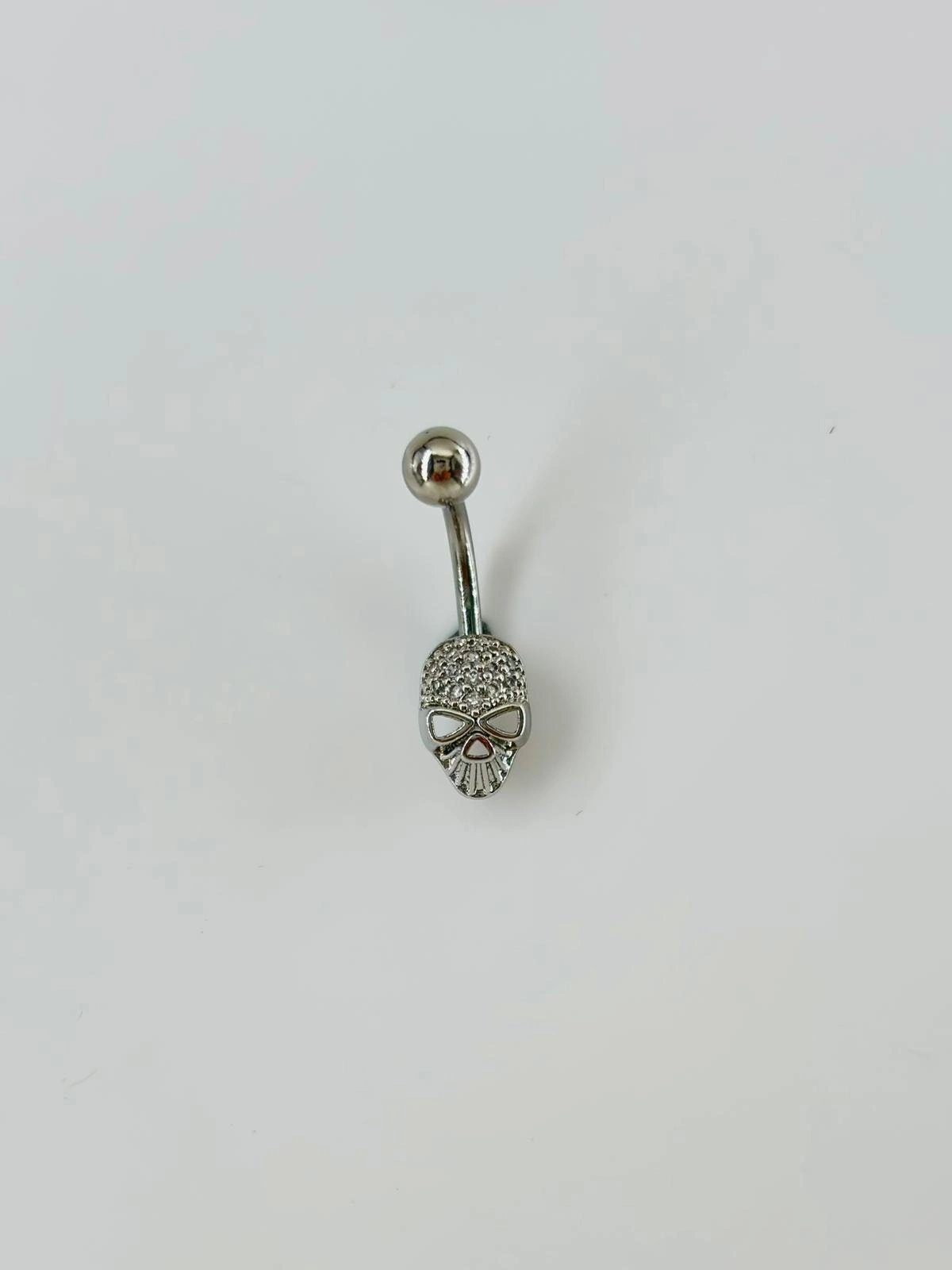 Kuru Kafa Detaylı Göbek Piercing