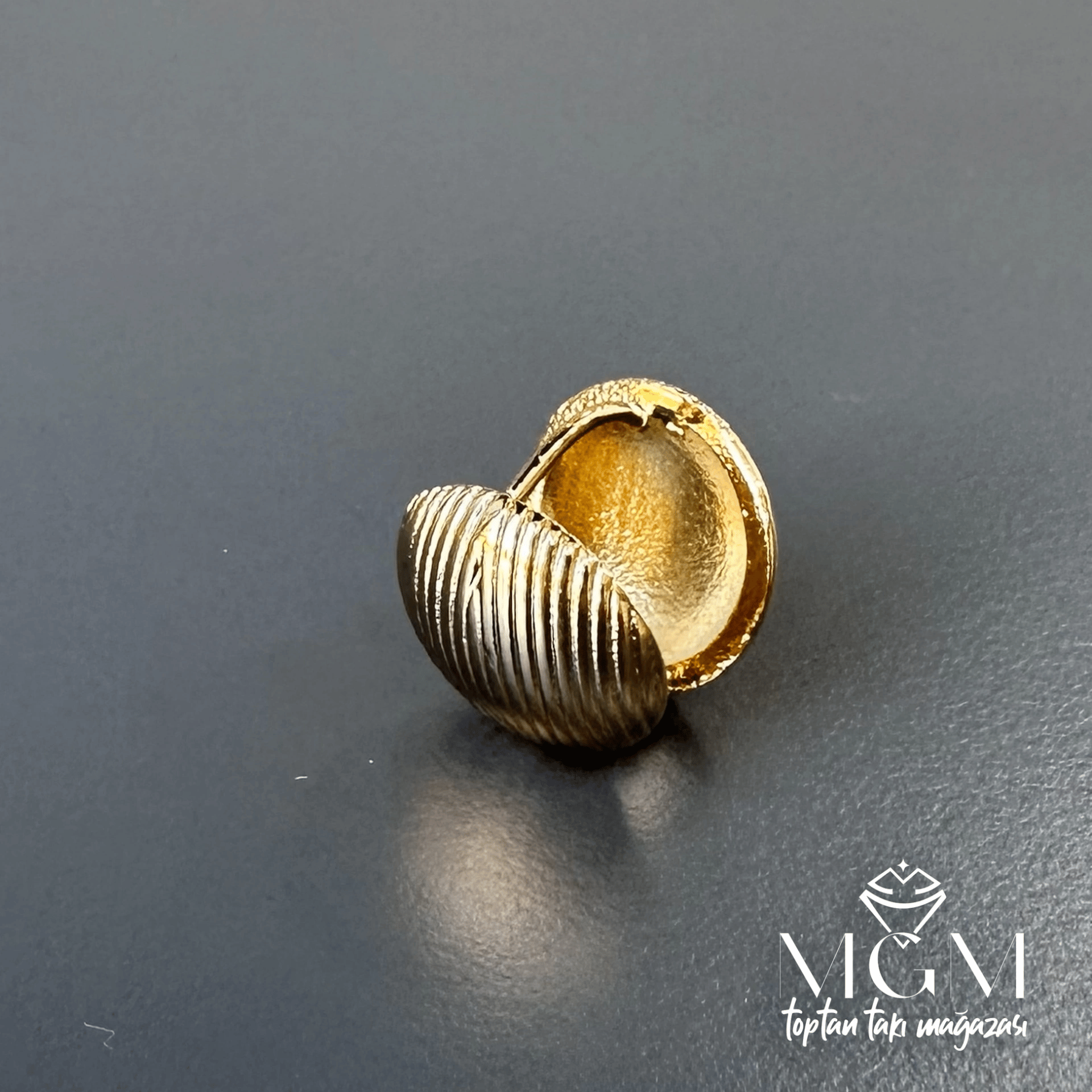 Taşsız Gold Kaplama Küpe