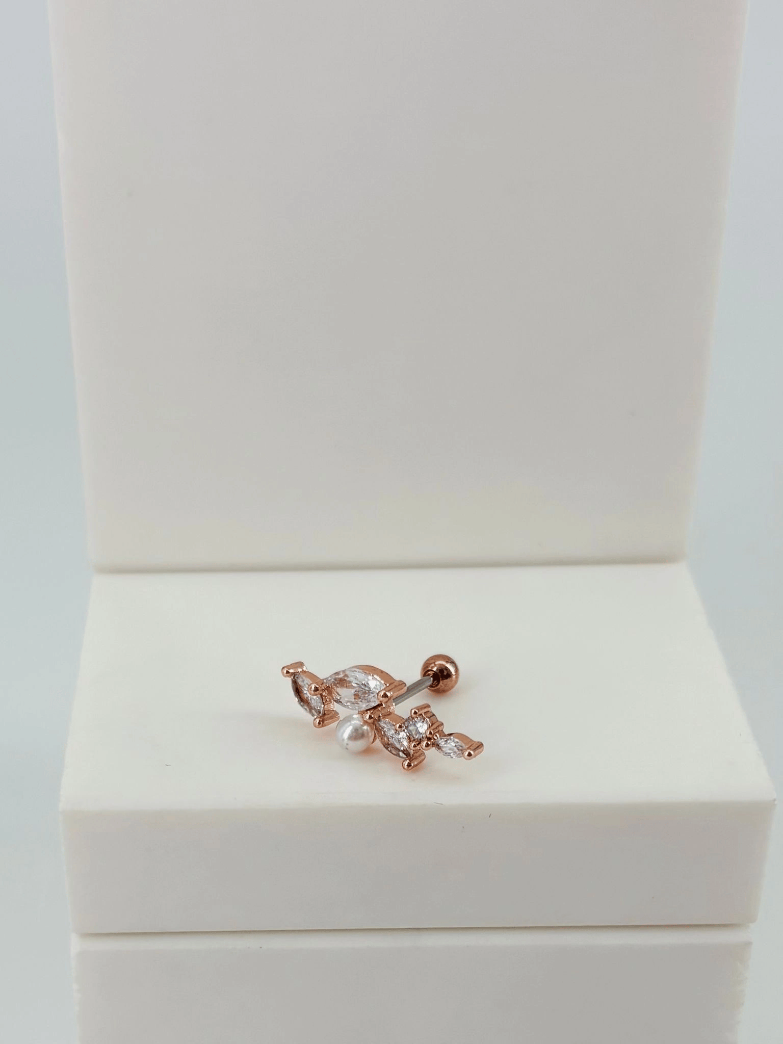 Tragus Kıkırdak Küpesi