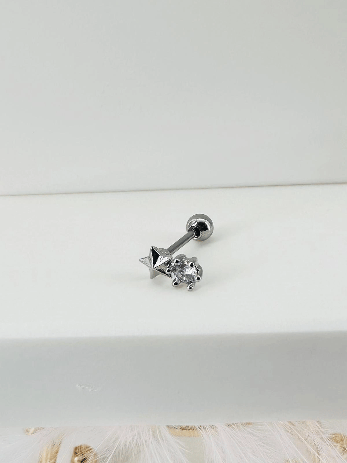 Tragus Kıkırdak Küpesi